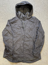 The North Face Women’s Lightweight Black Nylon Jacket – P556