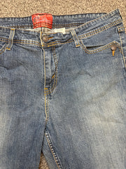 Levi’s Women’s Vintage Blue Wide Leg Jeans – P393