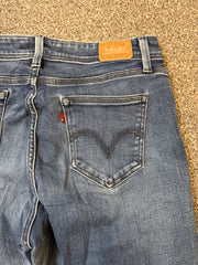 Levi’s Women’s 529 Curvy Bootcut Blue Jeans – P412