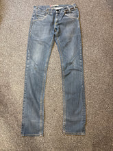 Levi’s 513 Women’s Skinny Jeans with Zipper Pockets – P413