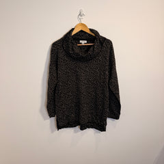 Calvin Klein Women’s Leopard Print Pullover – P611