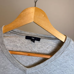 GAP Men’s V-Neck Jumper – P651