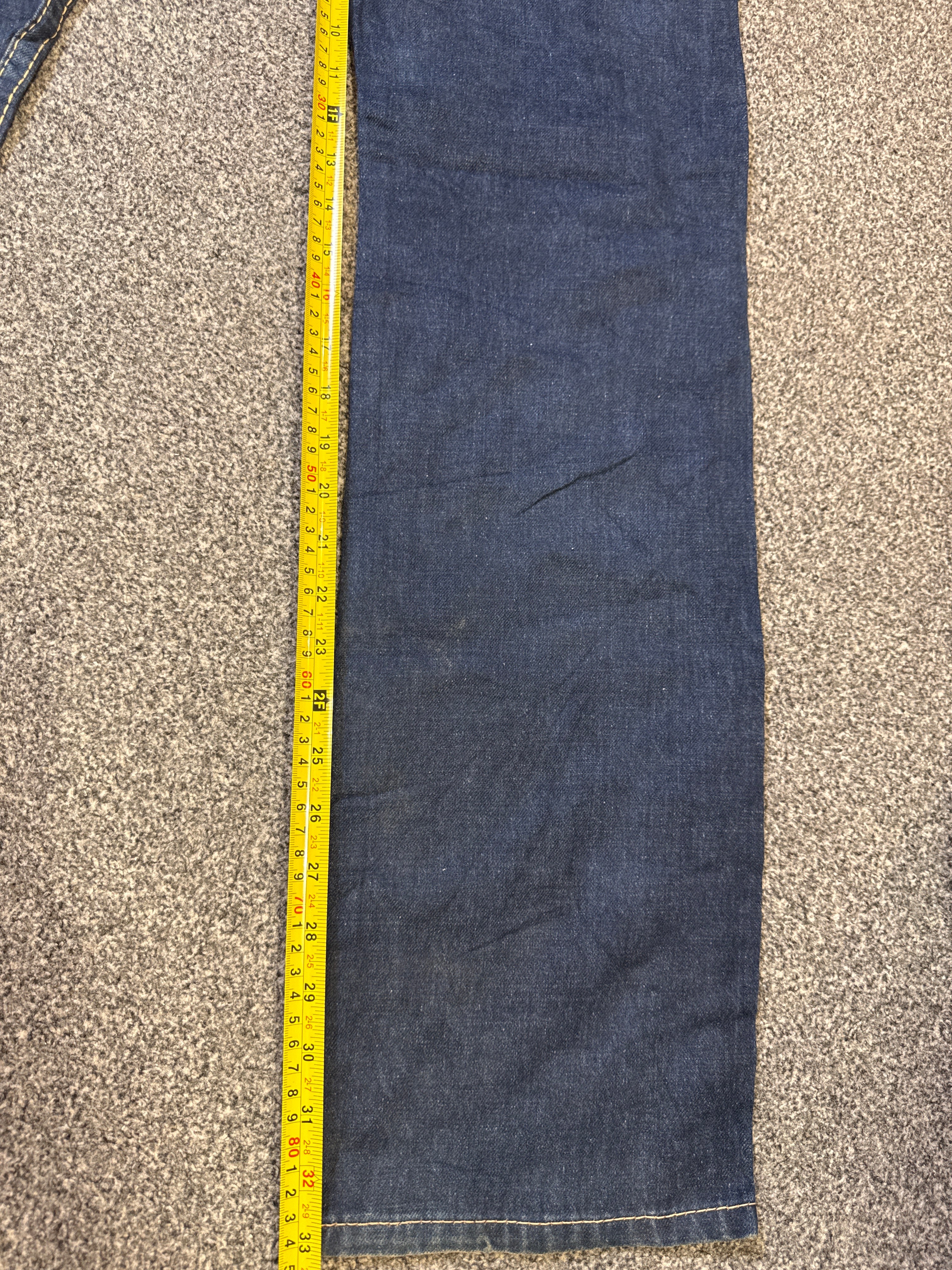 Levi’s Women’s 901 Dark Blue Jeans with White Stitching – P417