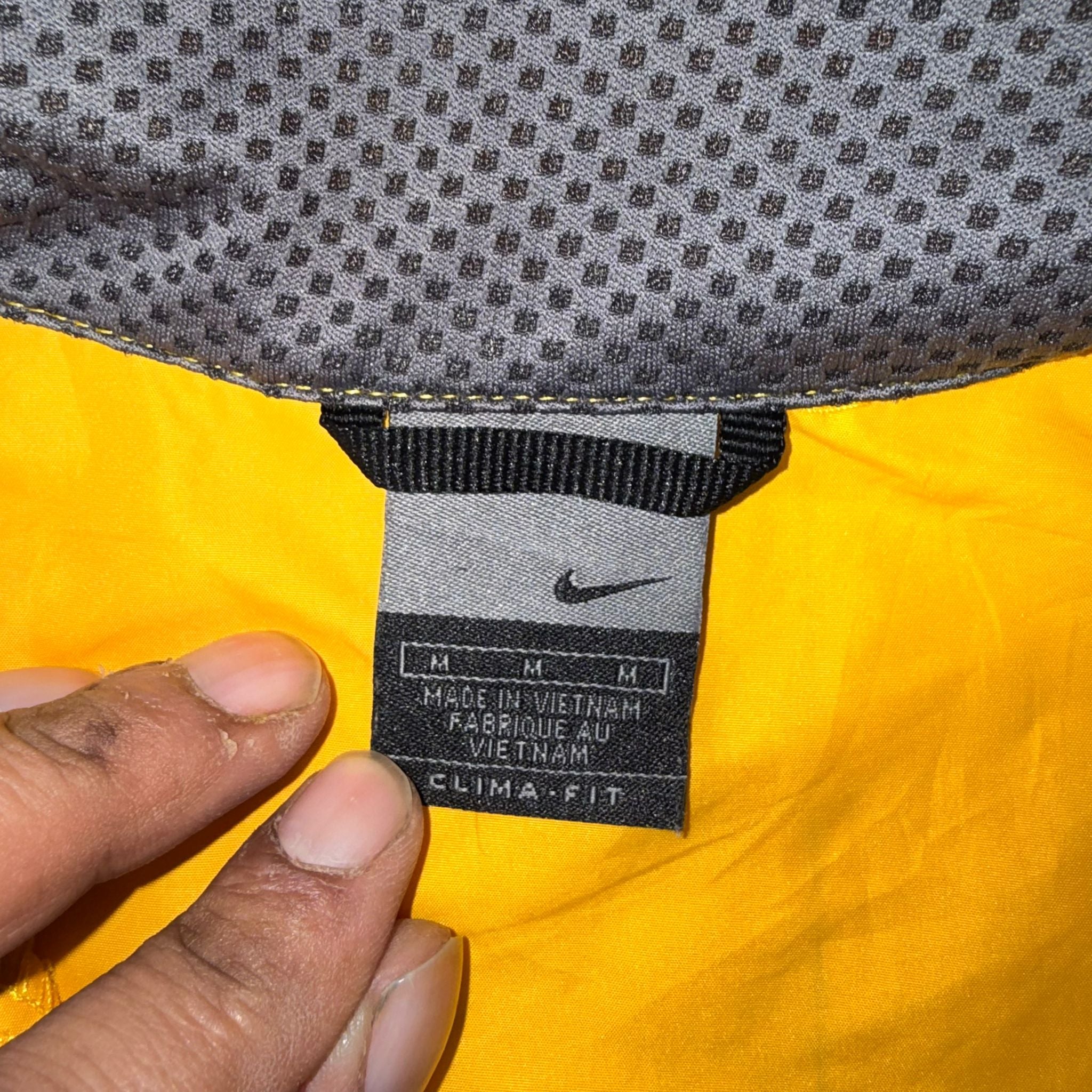 Vintage Nike Clima-Fit Lightweight Jacket – Yellow – Men’s Medium