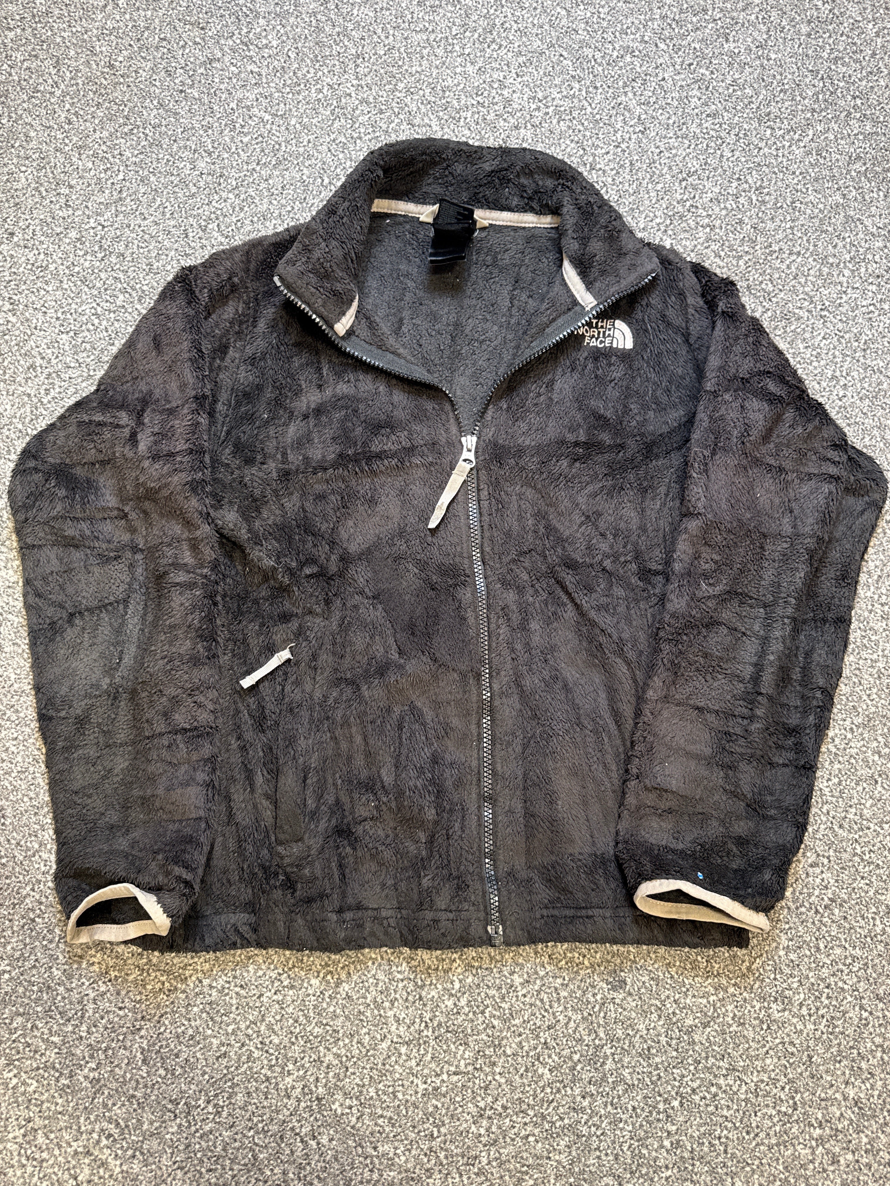 The North Face Kids’ Teddy Fleece Jacket – Black