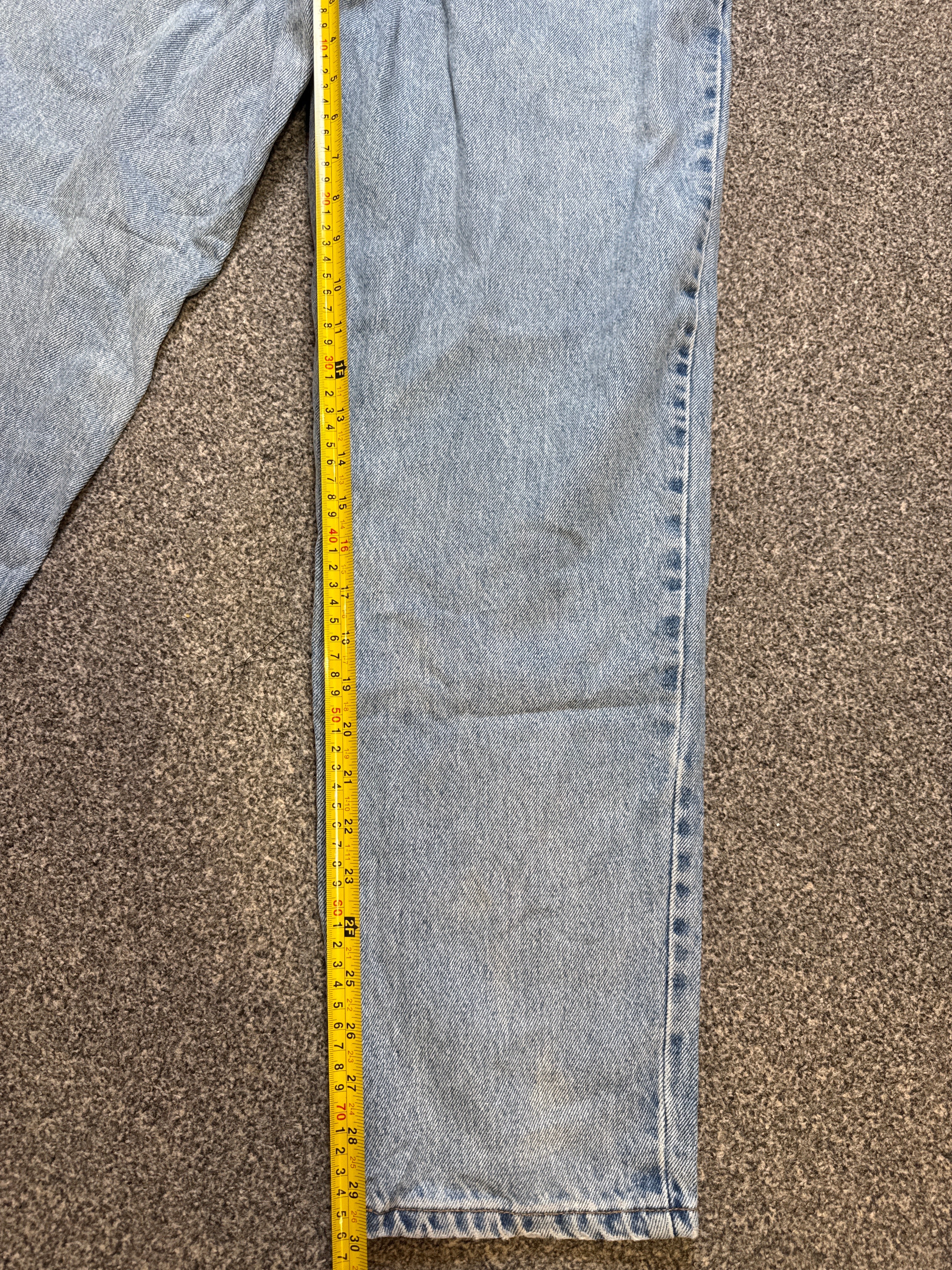 Levi’s Women’s 550 Relaxed Fit Tapered Leg Blue Jeans – P394