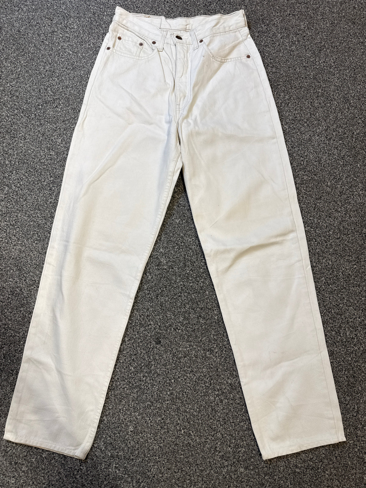 Levi’s Women’s 881 Vintage Orange Tab White High-Waisted Regular Fit Jeans – P432