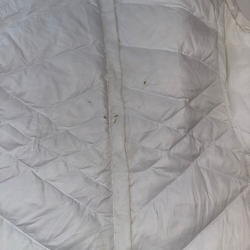 The North Face 550 Fill Down Gilet Vest White Women’s Medium M Sleeveless Puffer Jacket