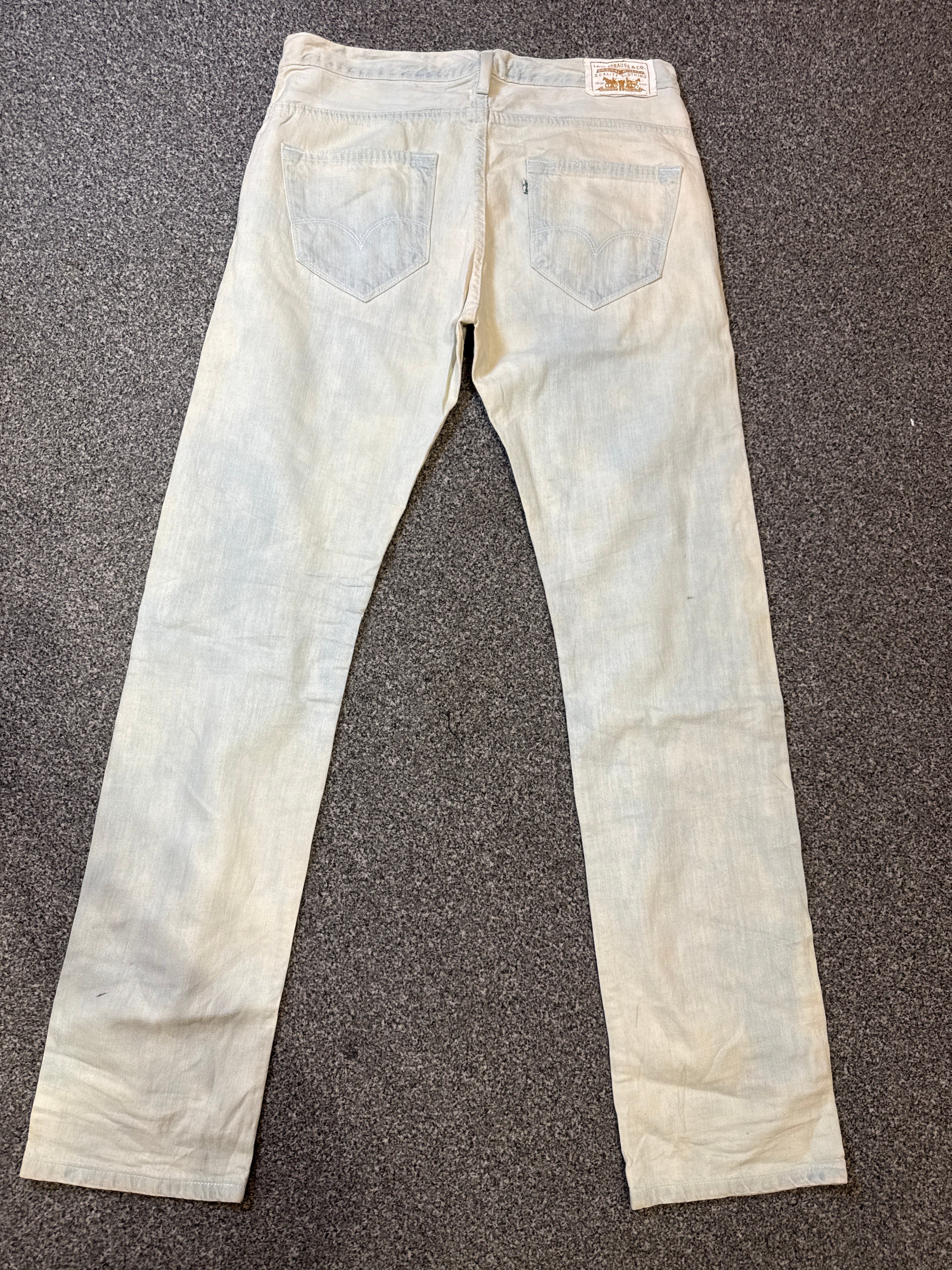 Levi’s Women’s 504 Eco Straight Fit Off-White Light Blue Jeans – P443