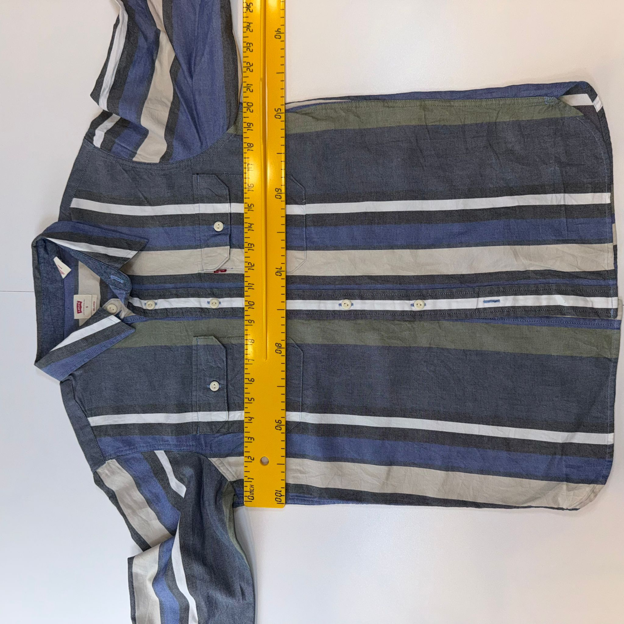 Levi’s Relaxed Fit Striped Button-Up Shirt Men’s Small Blue Green Long Sleeve Casual