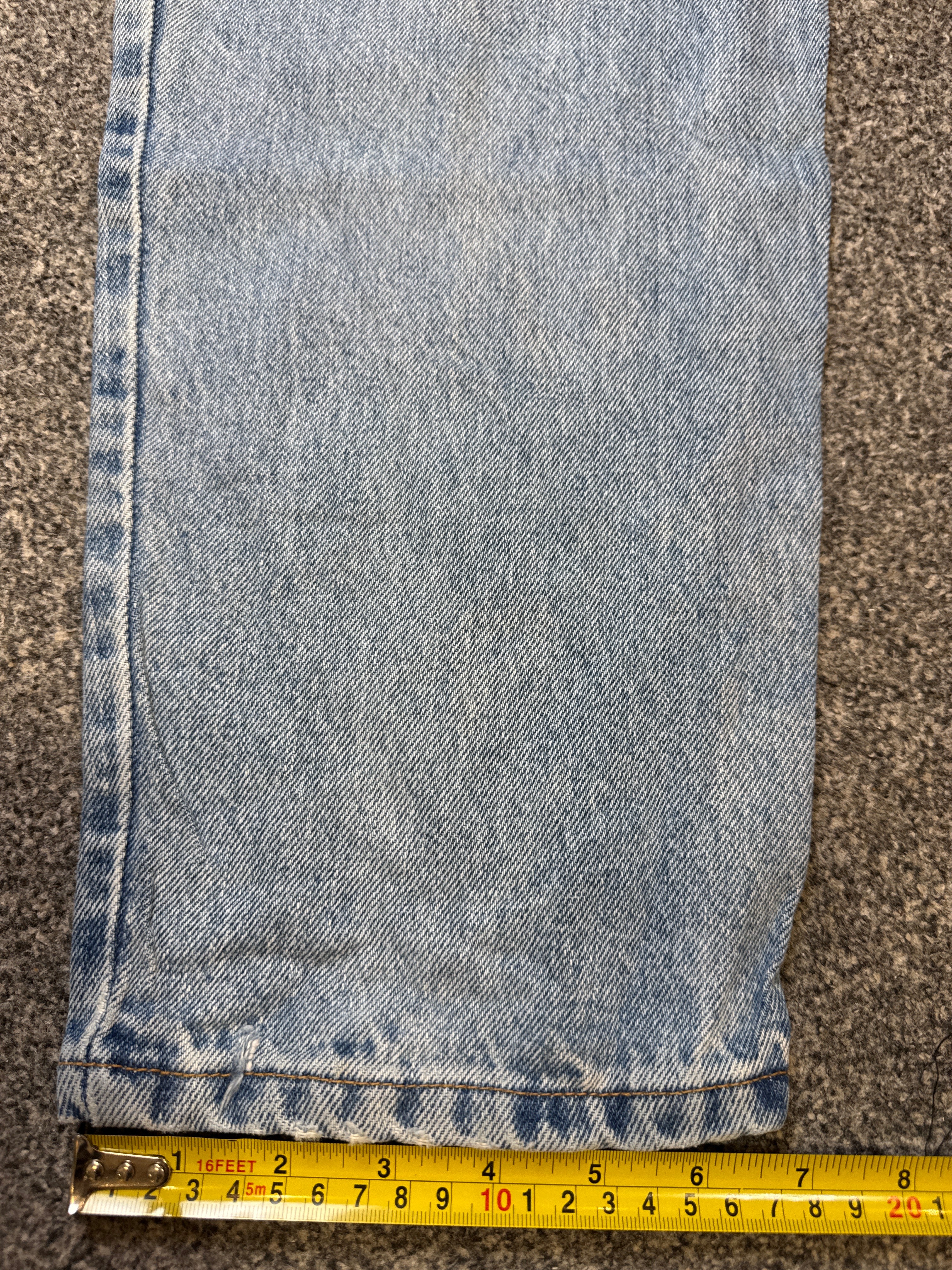 Levi’s Women’s 550 Relaxed Fit Tapered Leg Blue Jeans – P394