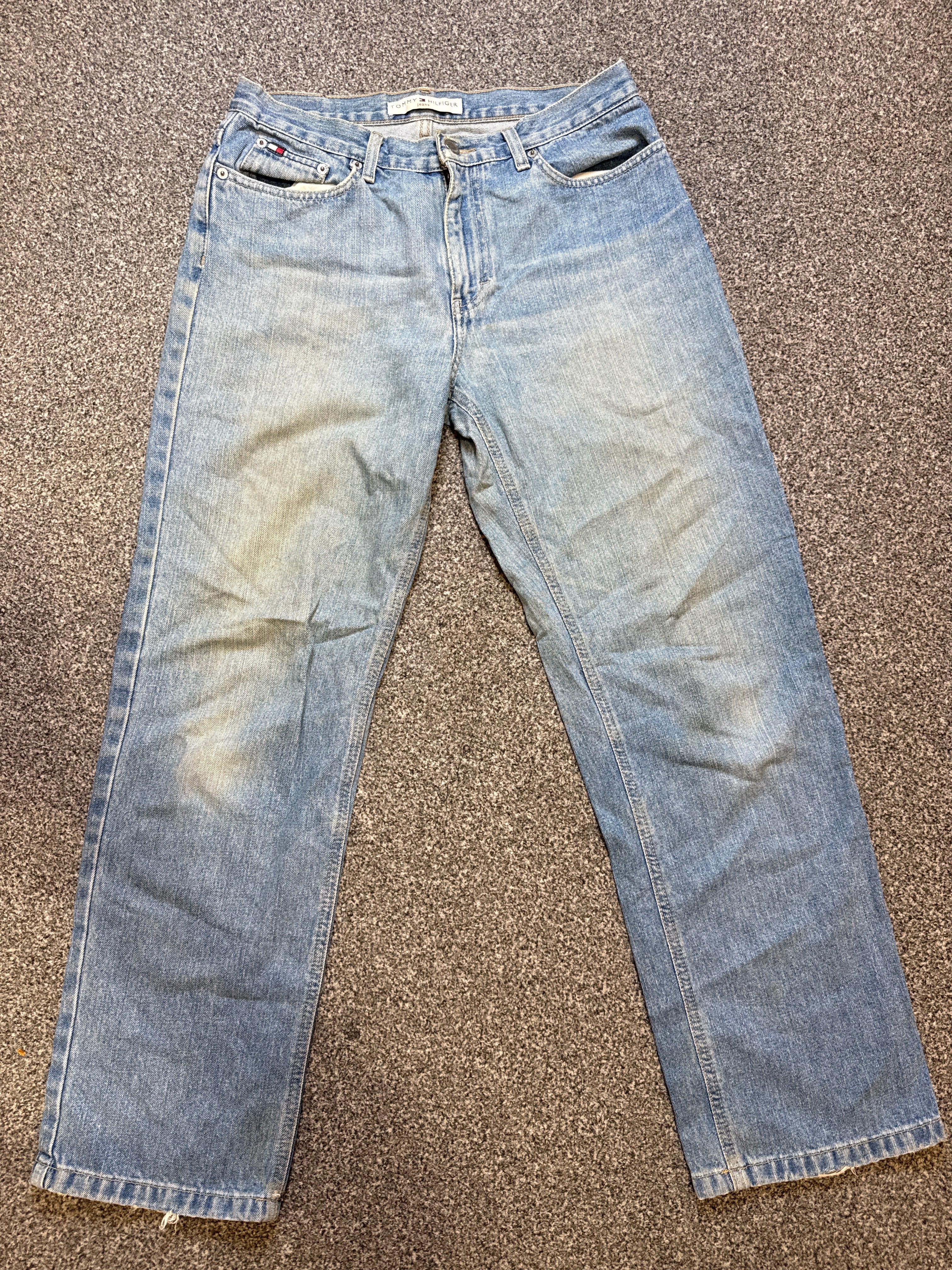 Tommy Hilfiger Women’s Light Blue Fade Jeans – P388