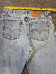 Levi’s Women’s 550 Relaxed Fit Tapered Leg Light Blue Jeans – P435