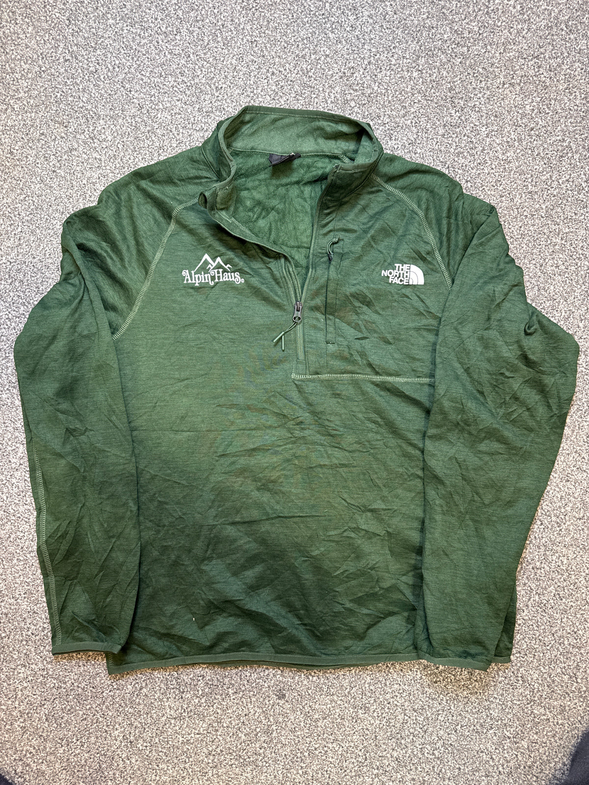 The North Face Men’s Alpin Haus 1/4 Zip Fleece Pullover – P535
