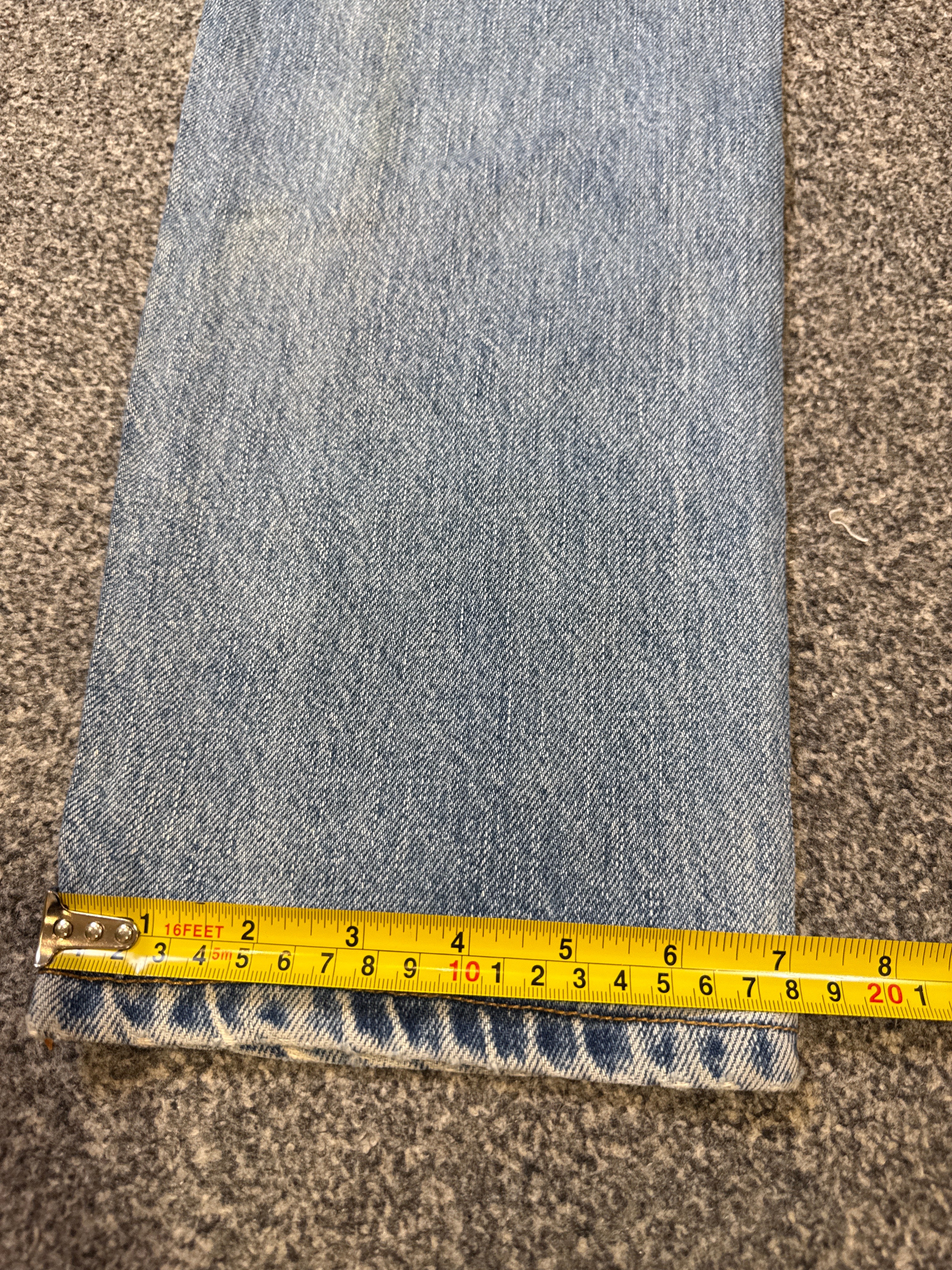 Levi’s Women’s 550 Classic Relaxed Fit Tapered Leg Jeans – P414