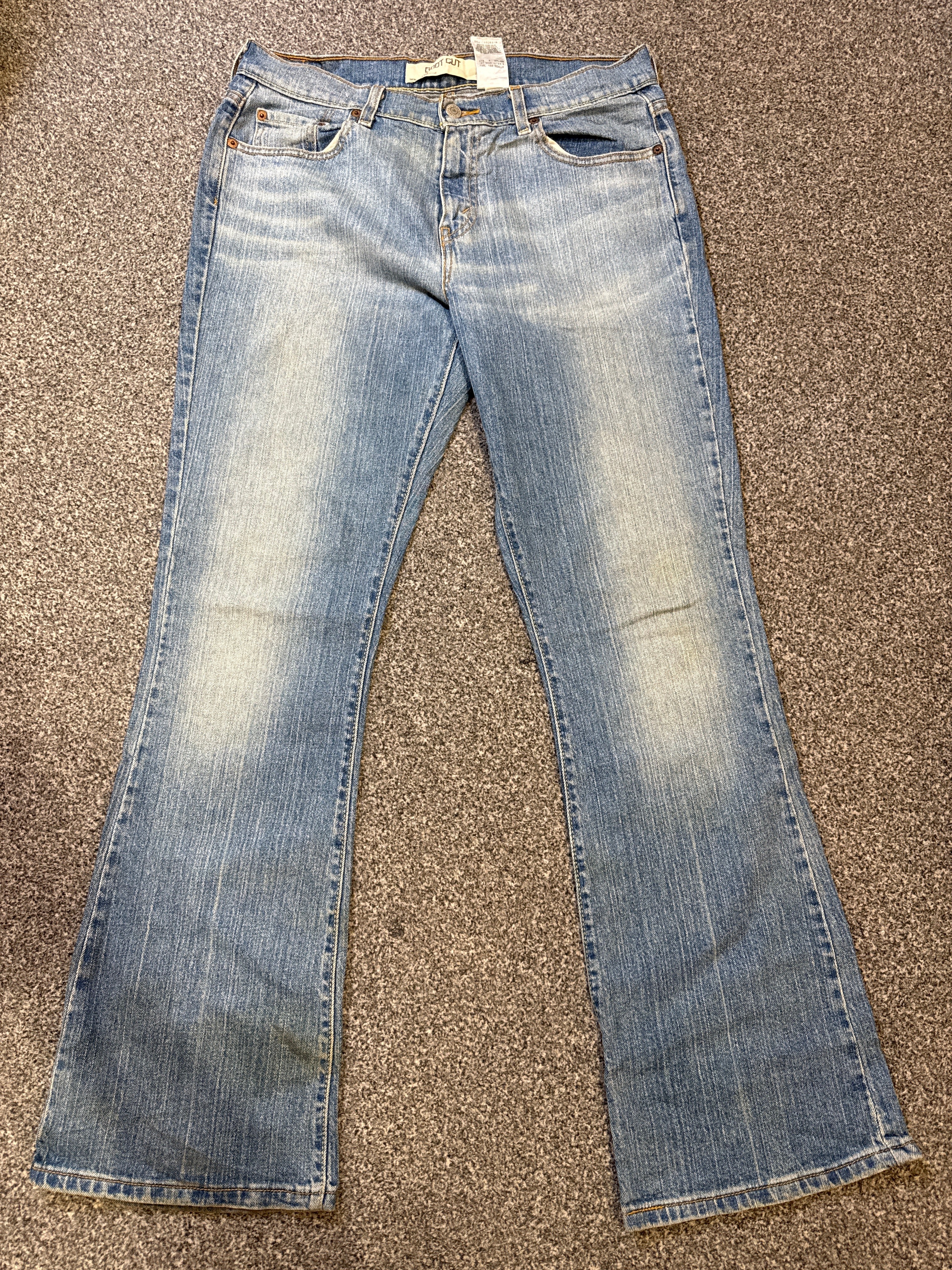 Levi’s Women’s 515 Bootcut Blue Jeans – P415