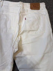 Levi’s Women’s 550 Relaxed Fit Tapered Leg White Jeans – P418