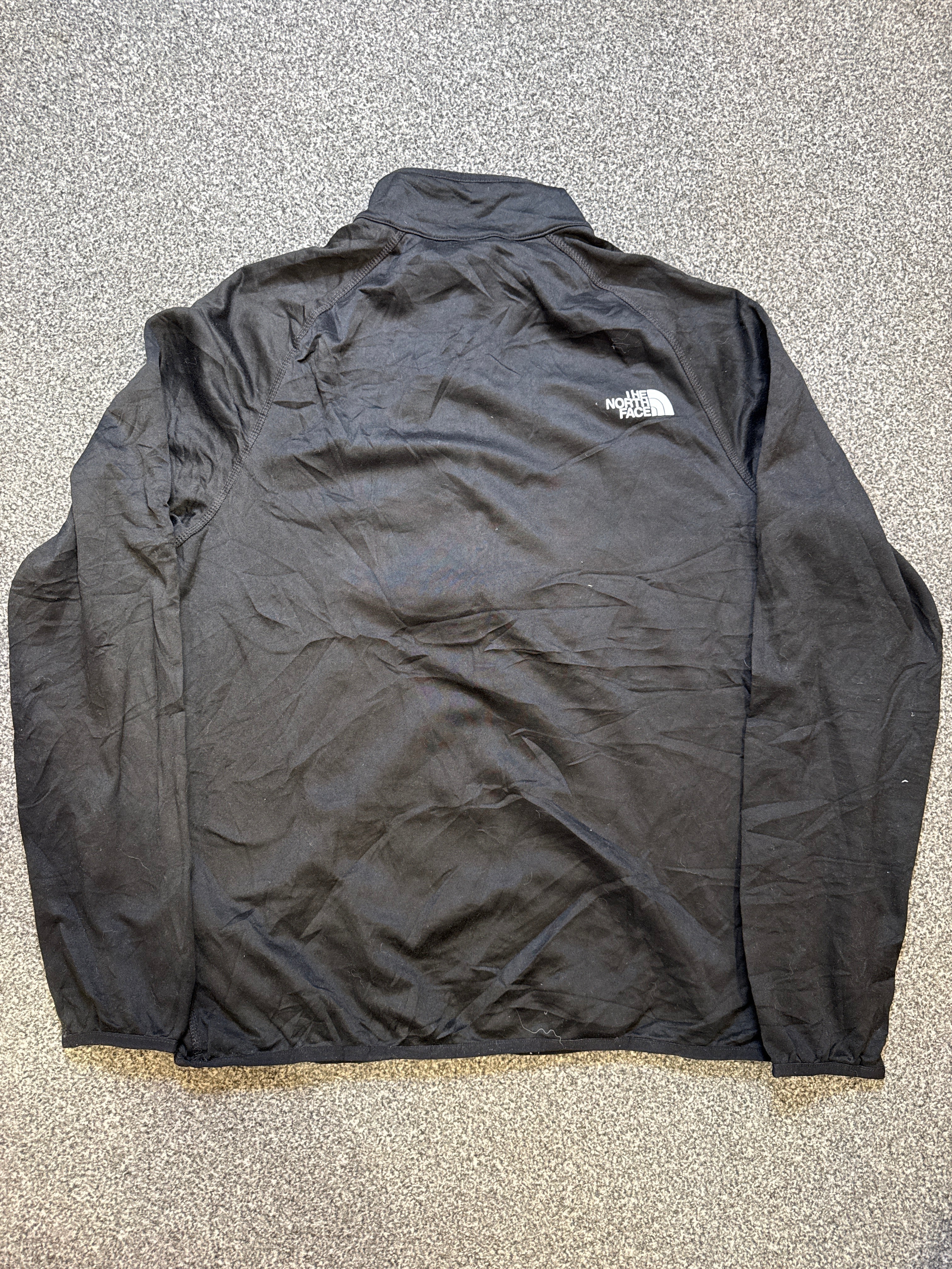 The North Face Men’s Black 1/4 Zip Pullover – P552