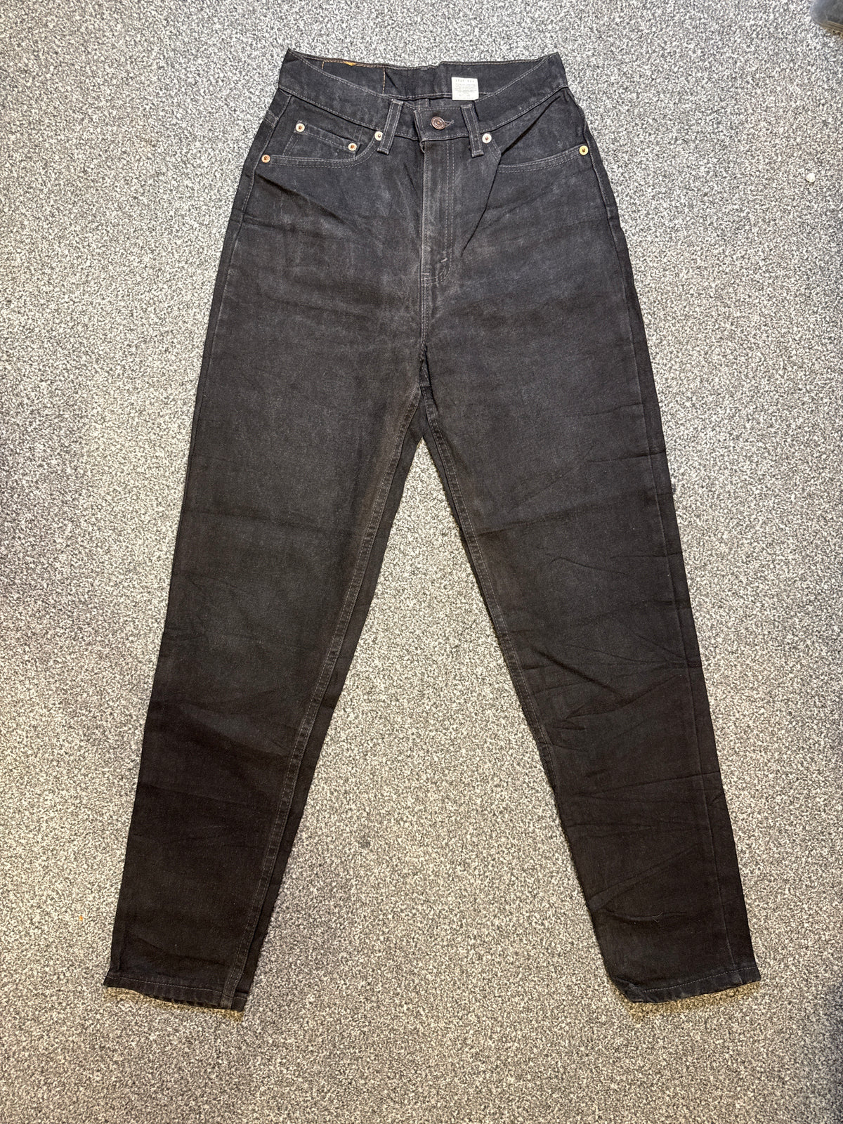 Levi’s Women’s 512 Slim Fit Tapered Leg Black Jeans – P392