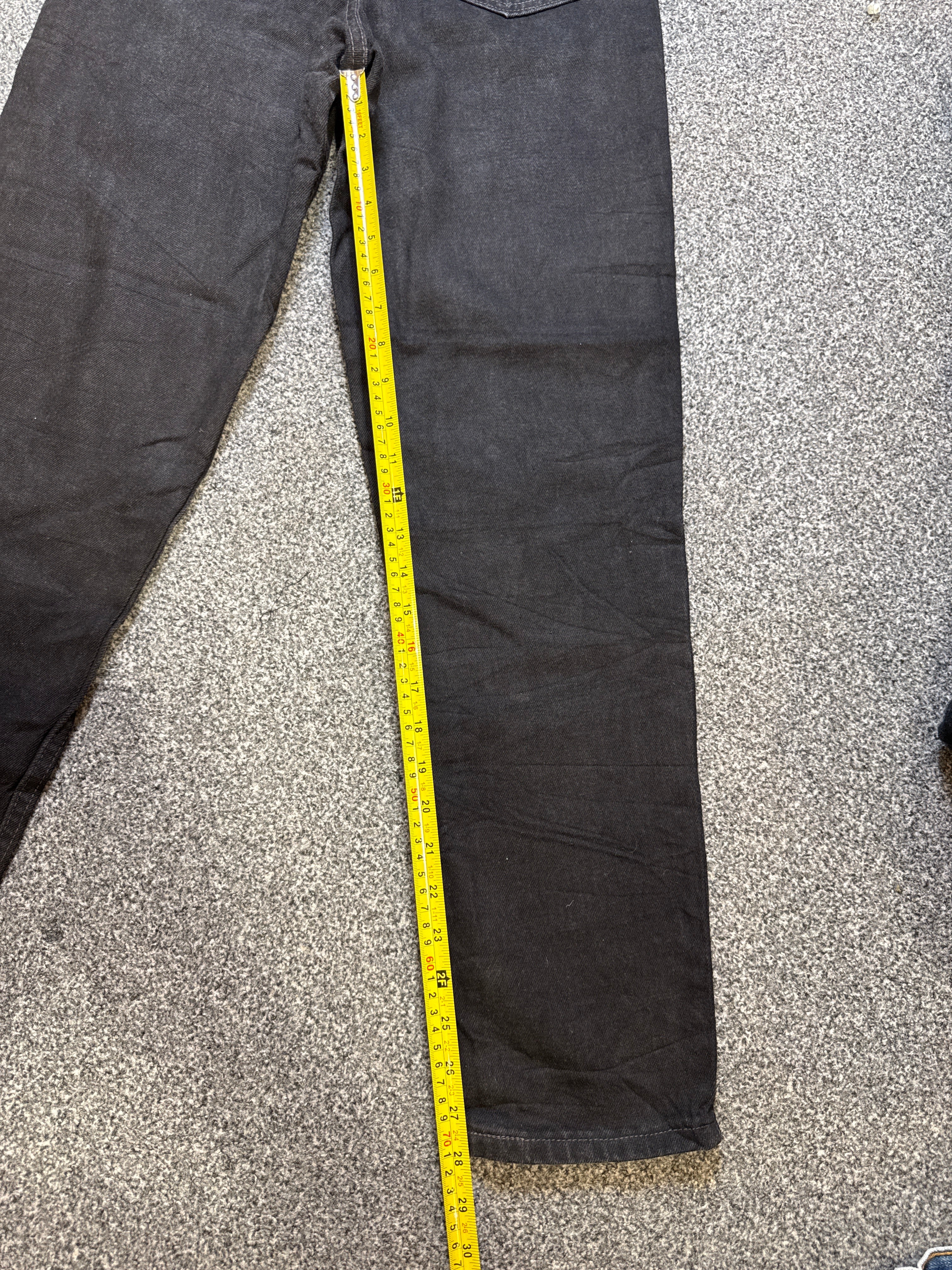 Levi’s Women’s 512 Slim Fit Tapered Leg Black Jeans – P392