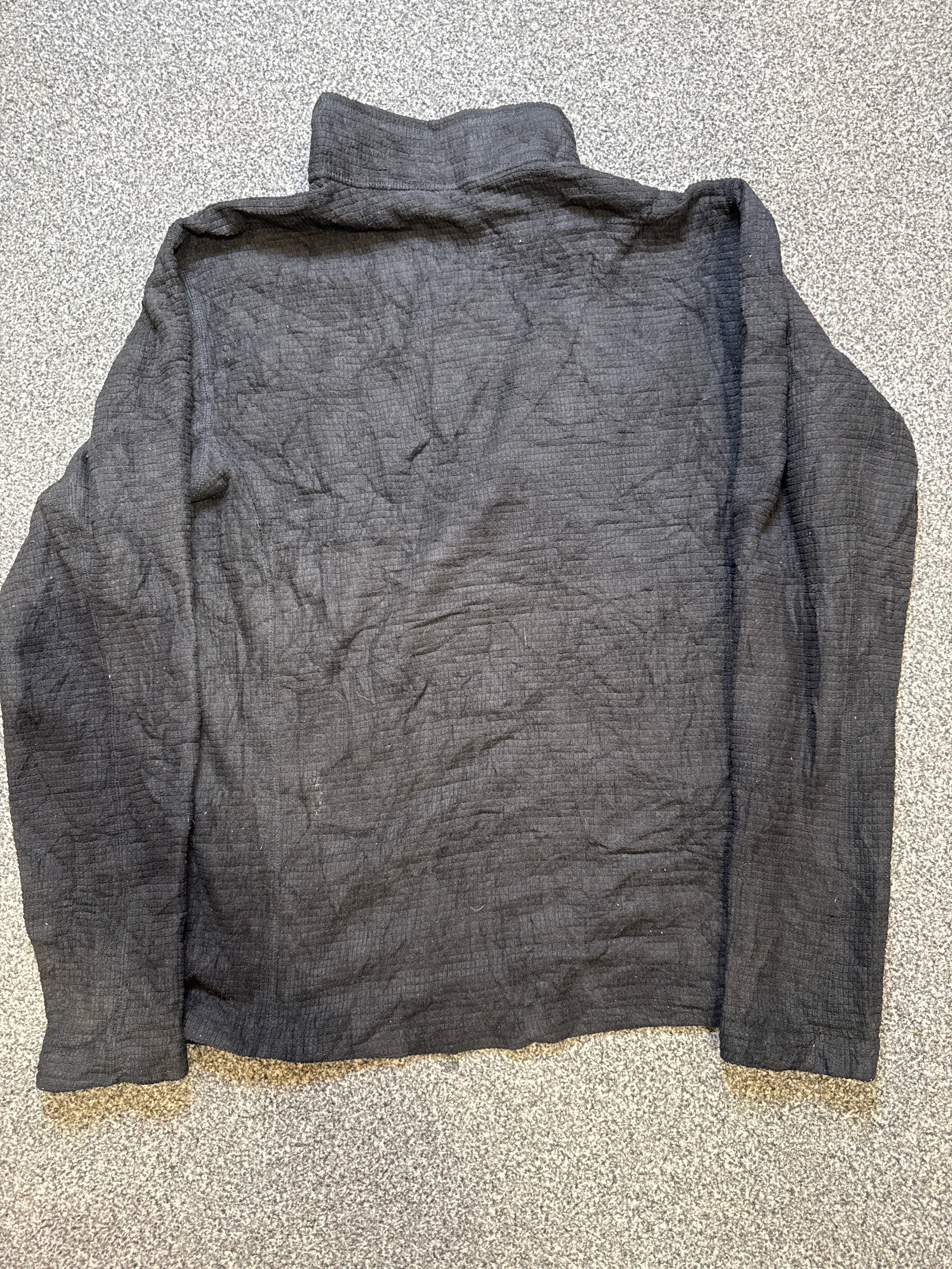 The North Face Men’s 1/4 Zip Pullover with Sherpa Interior – P557