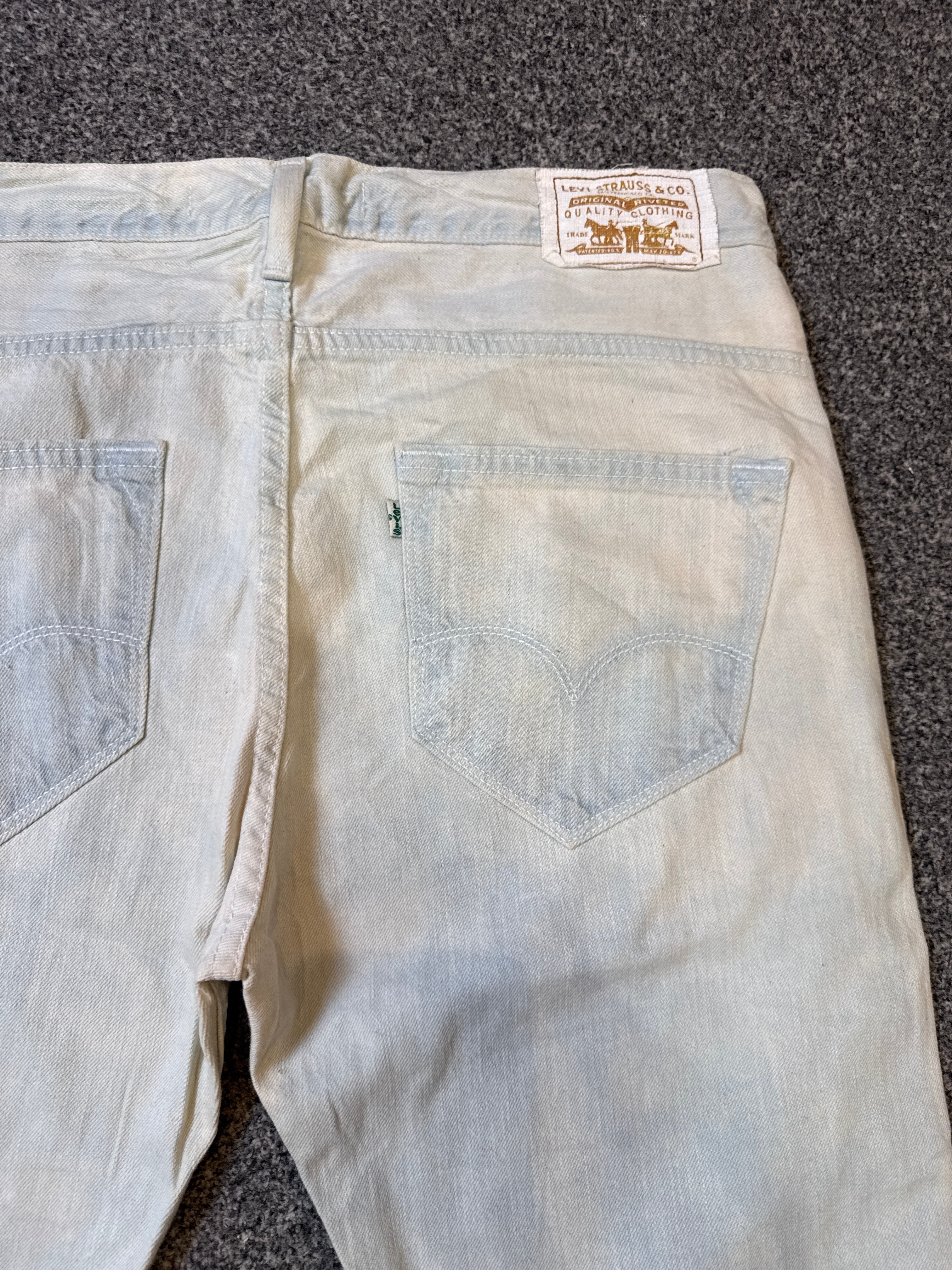 Levi’s Women’s 504 Eco Straight Fit Off-White Light Blue Jeans – P443