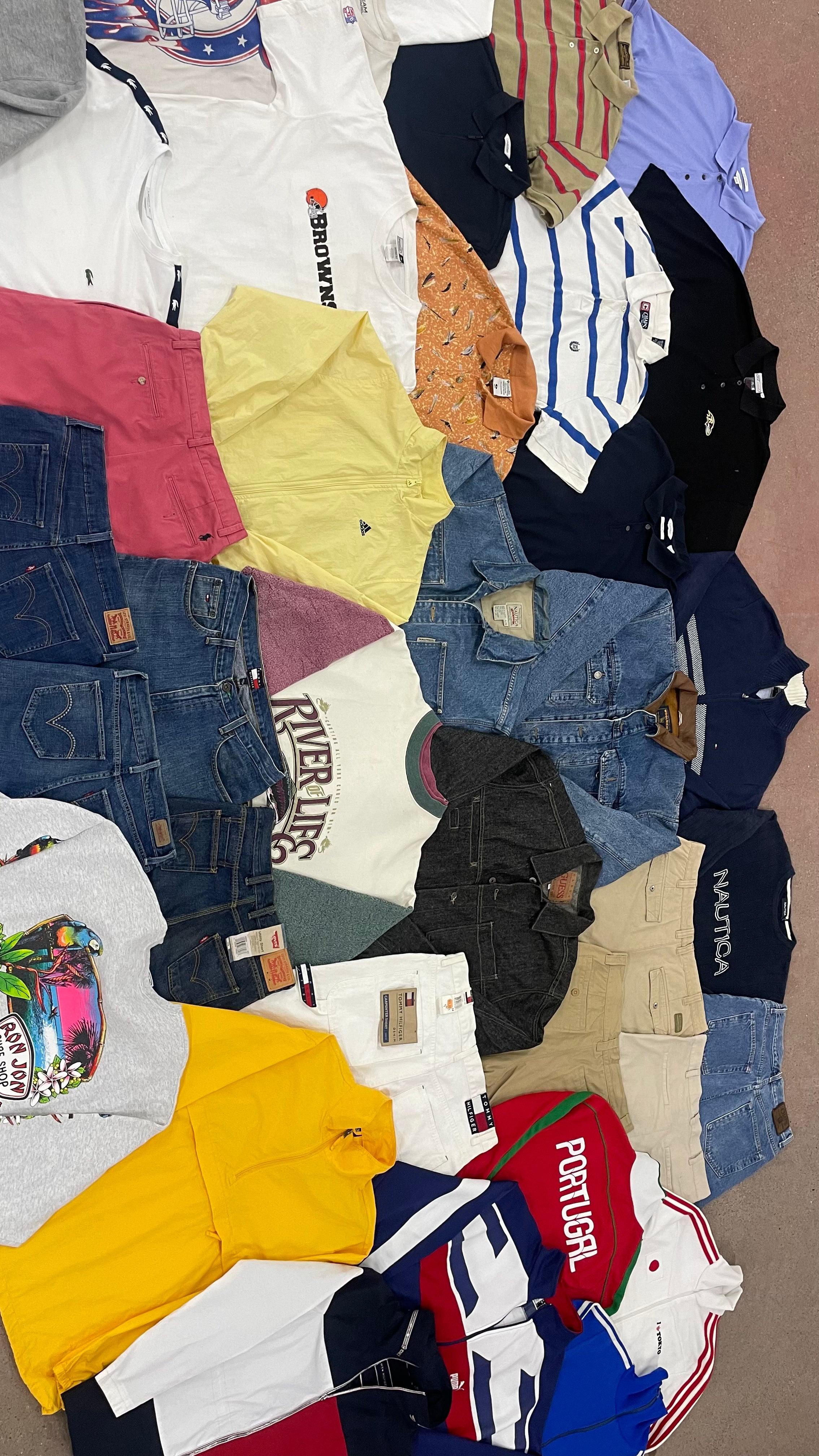 Reseller Box — Mixed Vintage Clothing (5 kg / 10 kg)