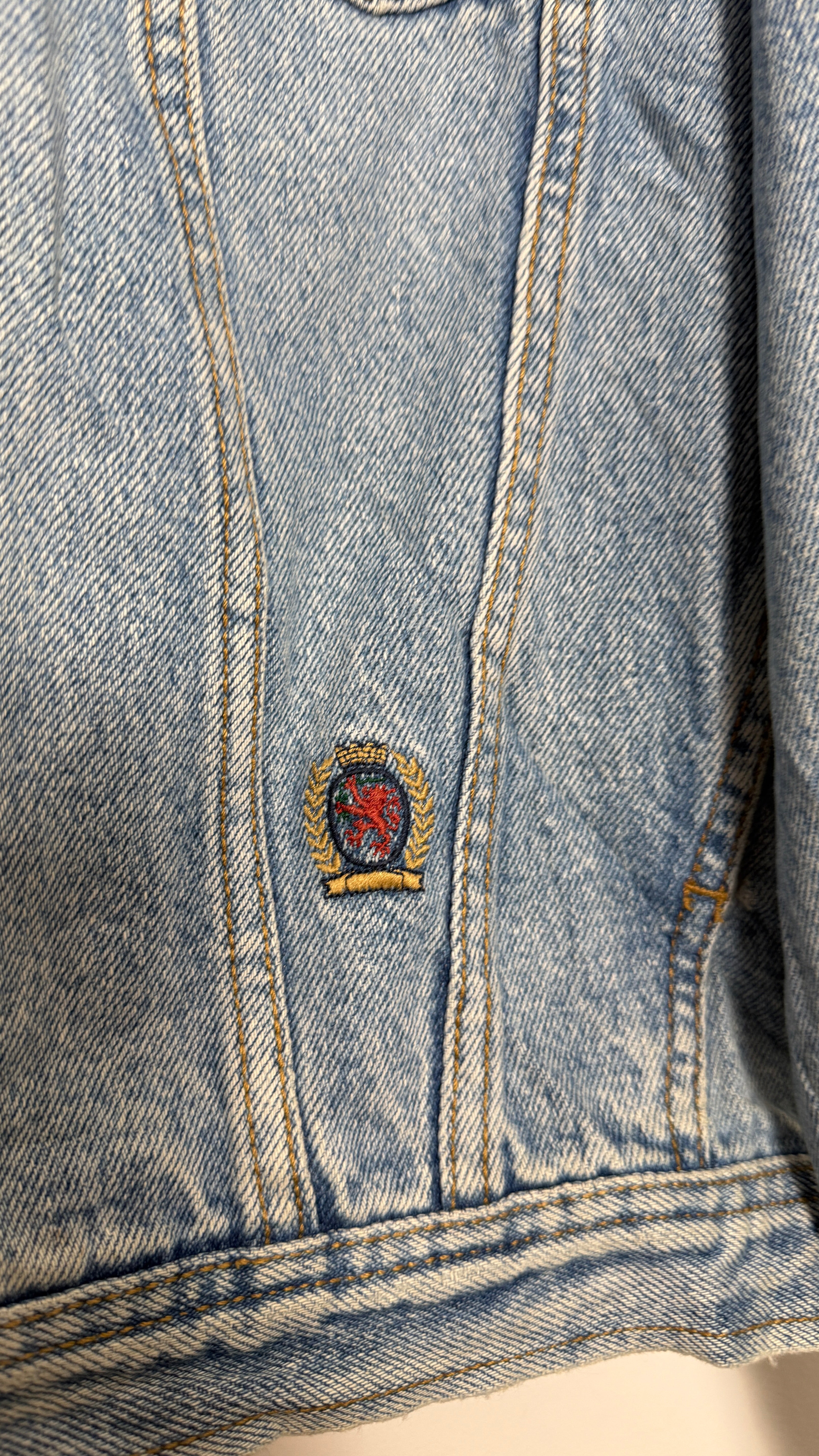 Vinatge y2k Tommy Hilfiger Denim Jacket Trucker Distressed Jeans