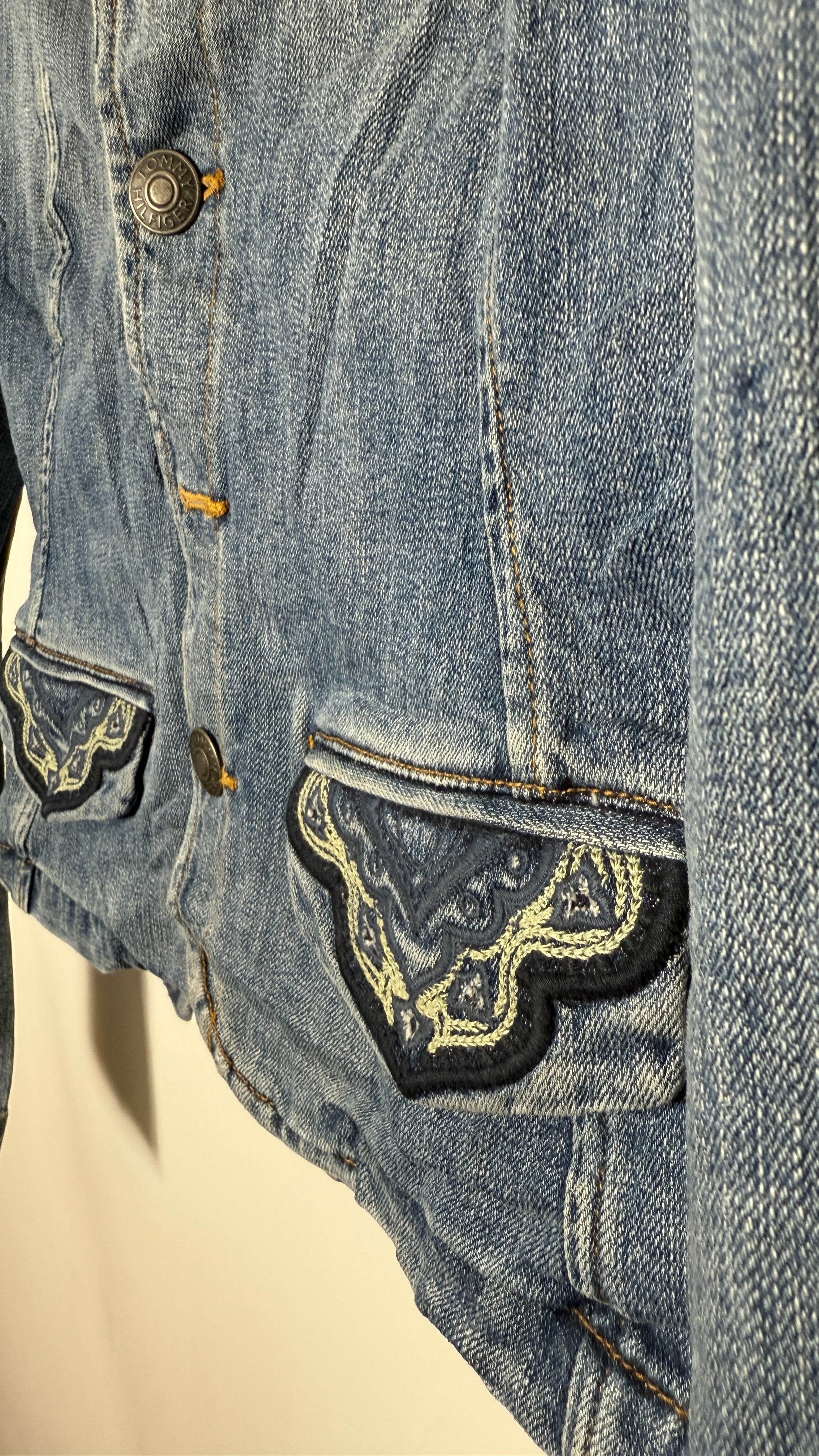 Vintage y2k Tommy Hilfiger Demin Jacket with embrodiary pockets