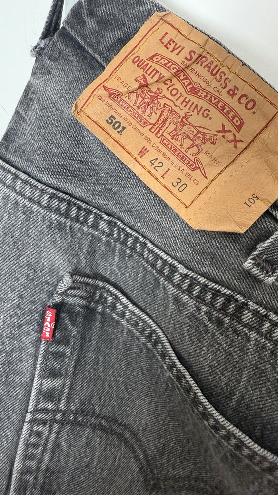 Rare Vintage Levi's 501 XX, USA Made, Demin Jeans - W42 L30