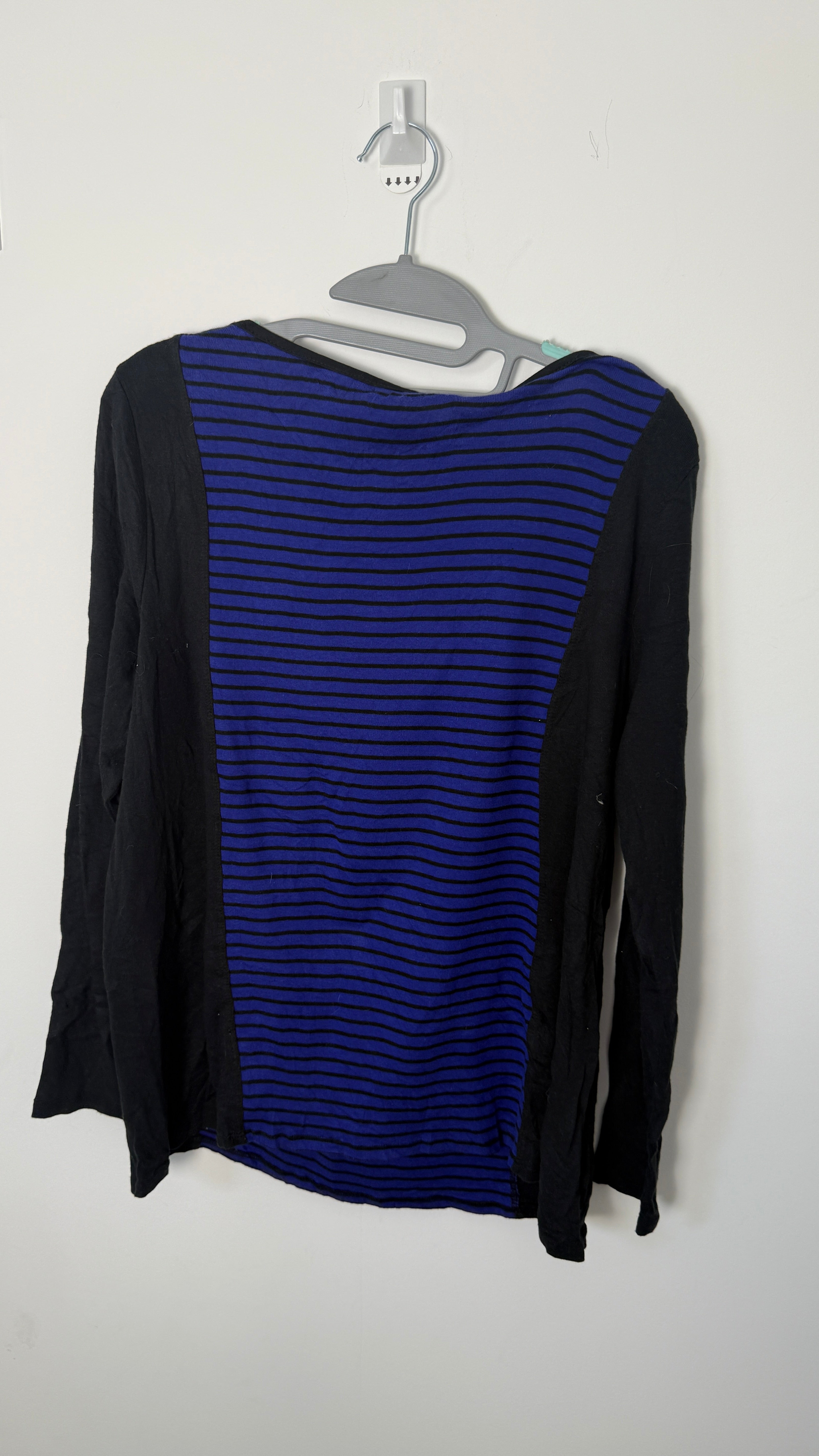 Lauren by Ralph Lauren 1/4 Sleve top - Violet black stripes and shoulder zipper accent