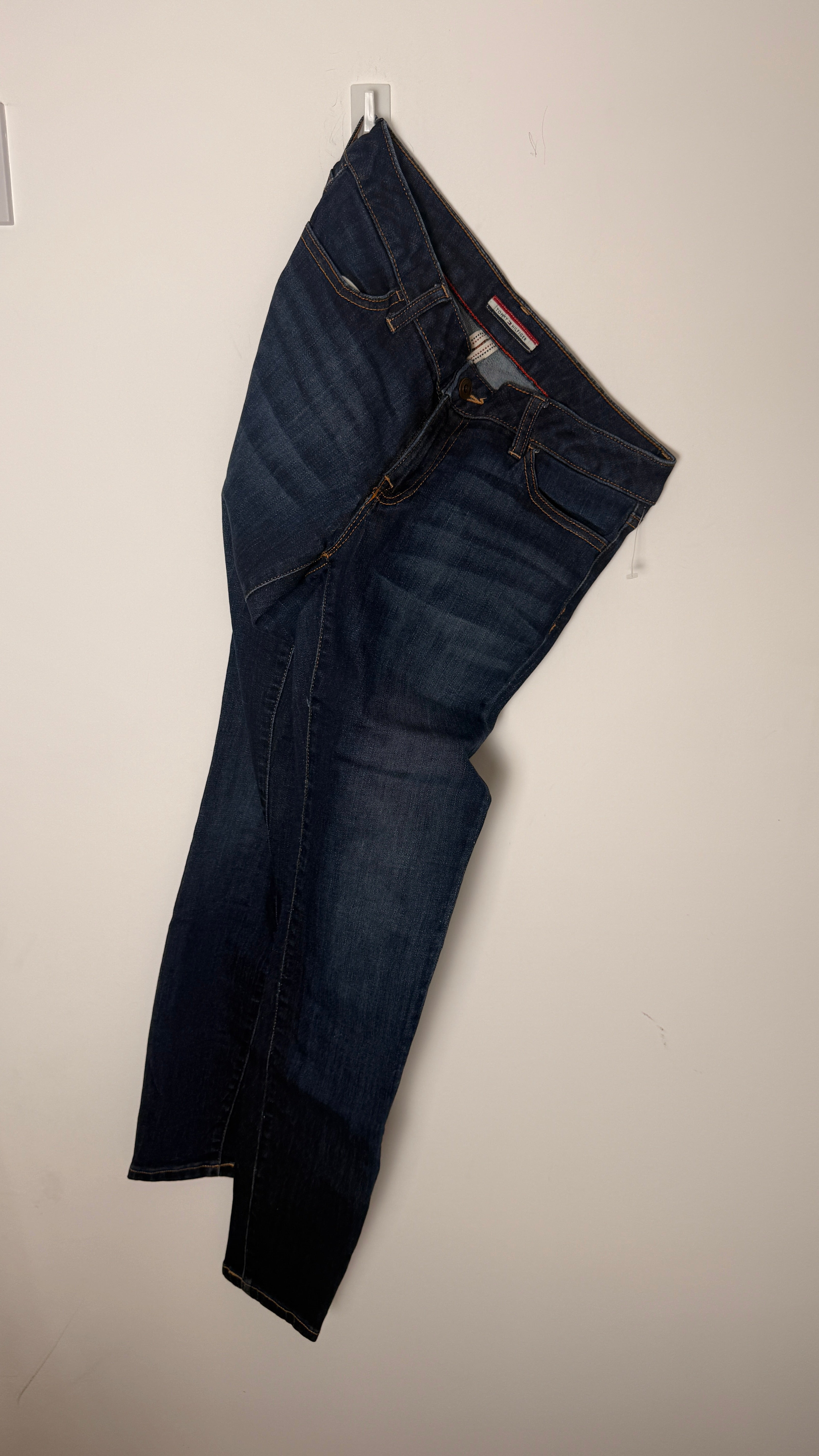 Tommy Hilfiger Stretchy Leggings with Pockets