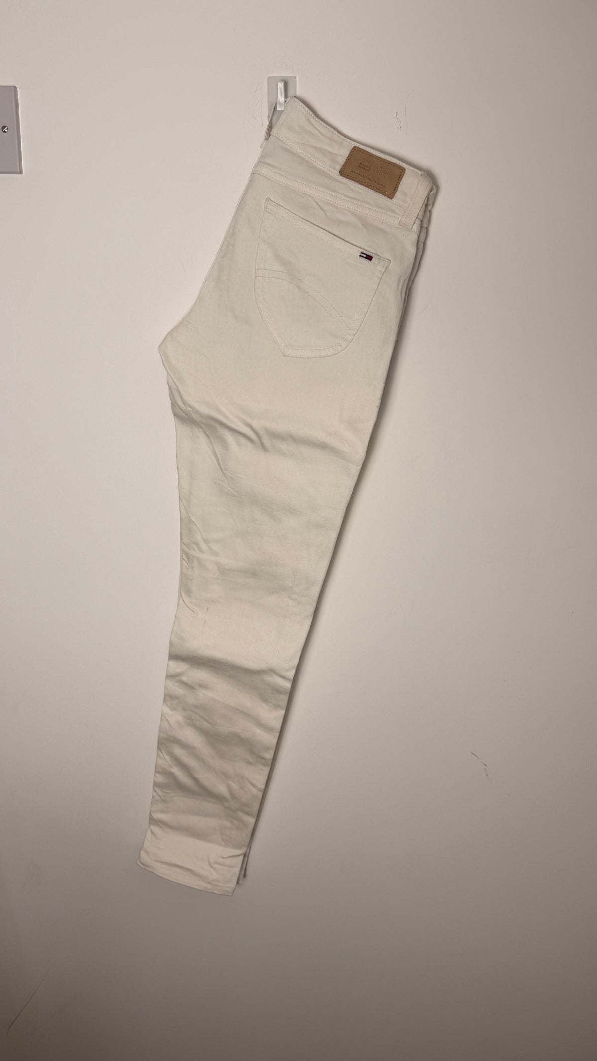 Tommy Hilfiger Vintage “Sophie Skinny” White Denim Jeans