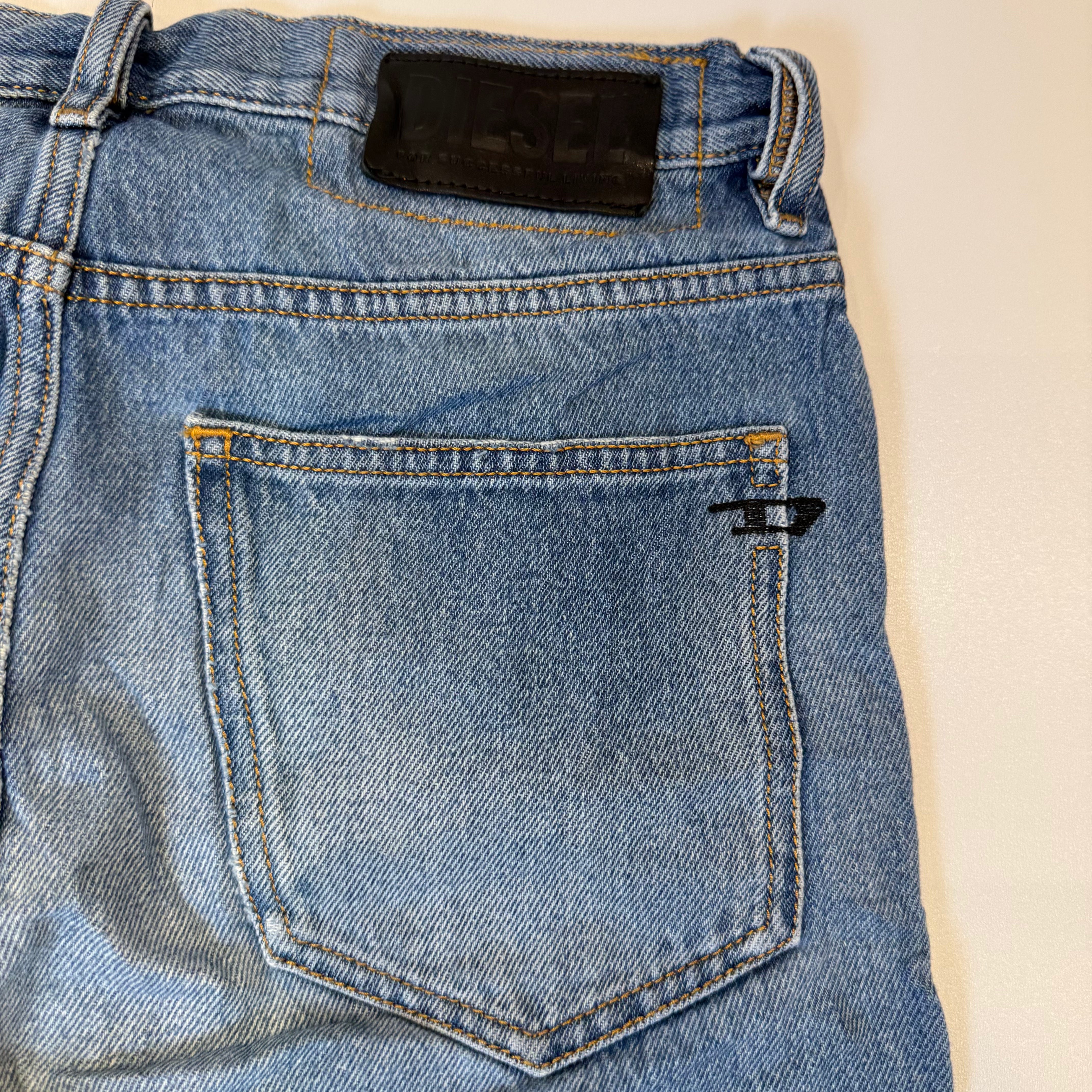 Diesel D-Fining Straight Leg Jeans