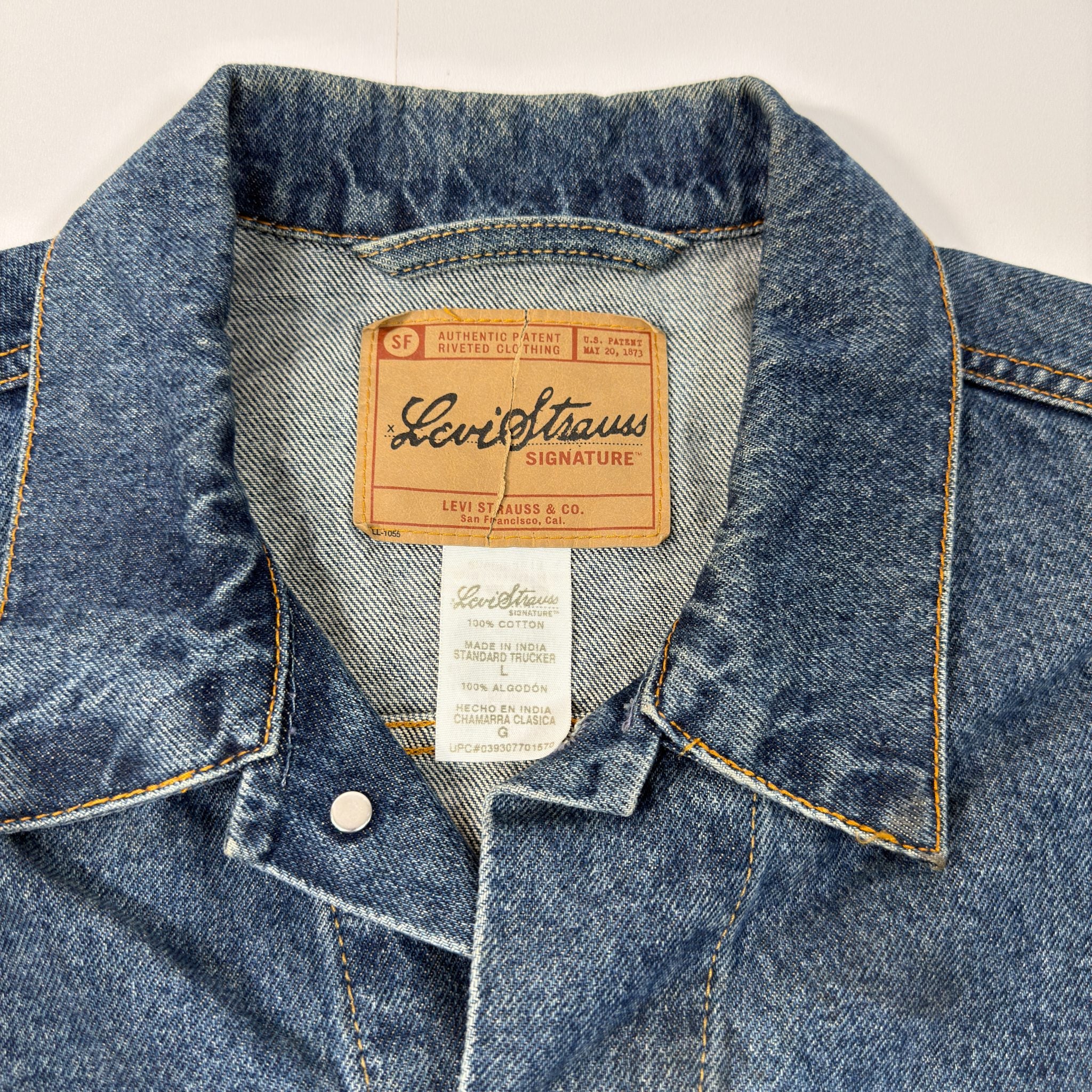 Levi's Signature Trucker Denim Jacket
