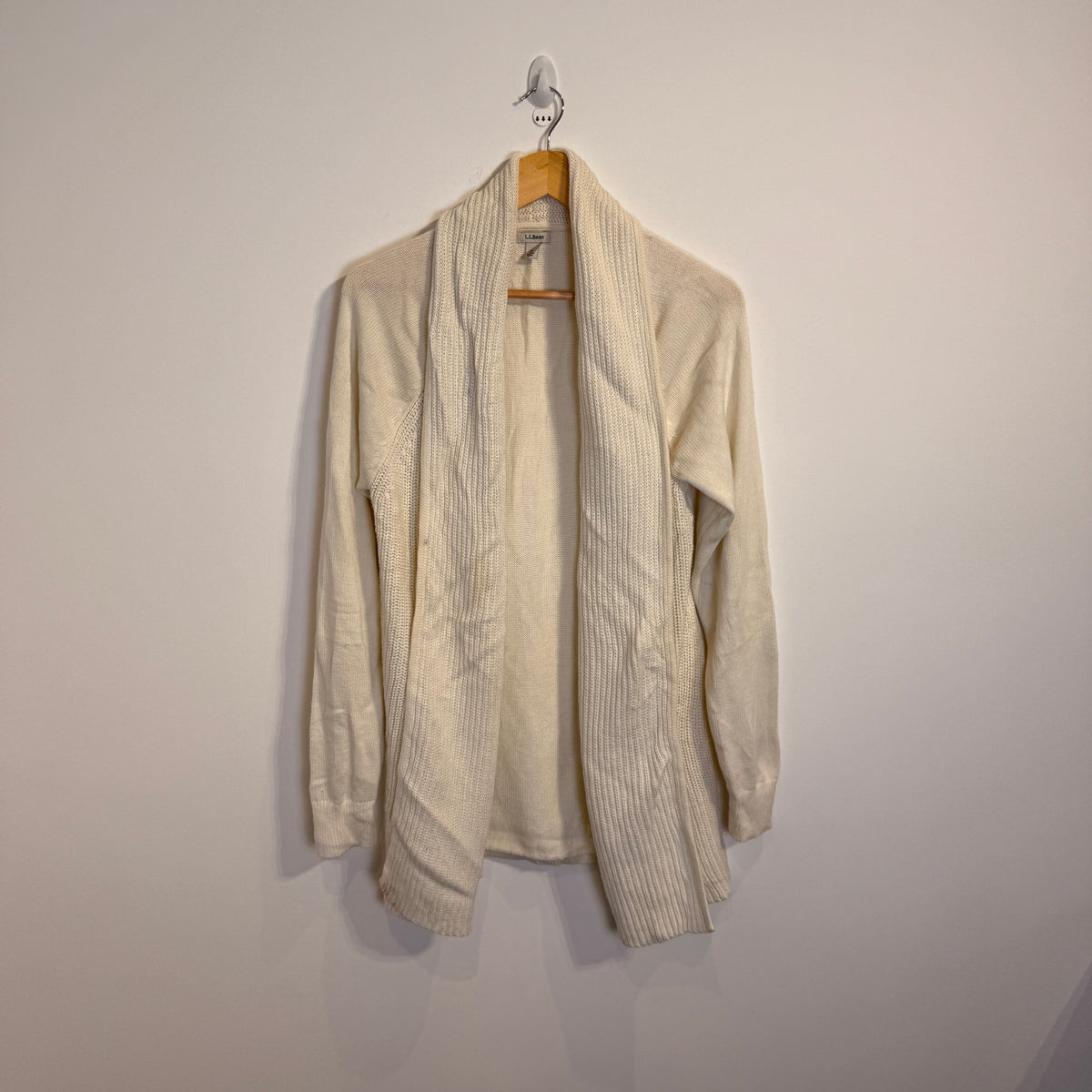 L.L. Bean Women’s Knitted Cardigan – P627