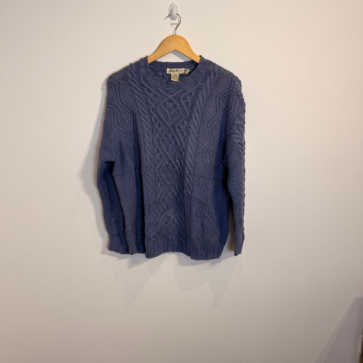 Eddie Bauer Women’s Purple Knitted Jumper – P644