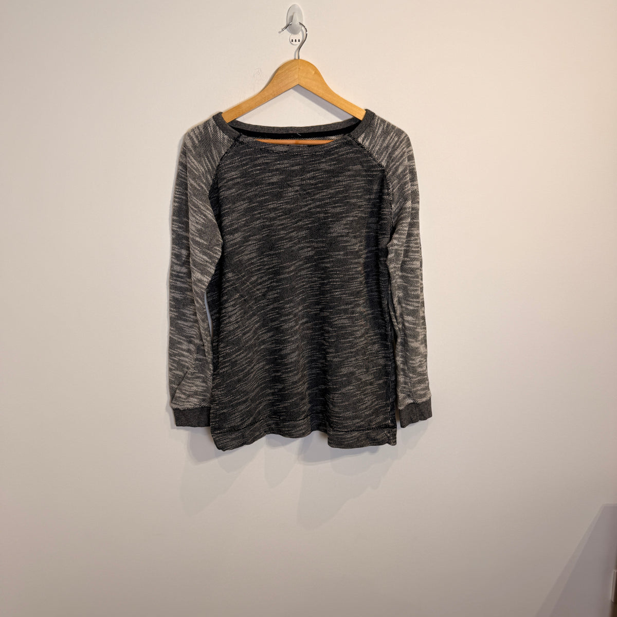 Champion Women’s Jumper – P647