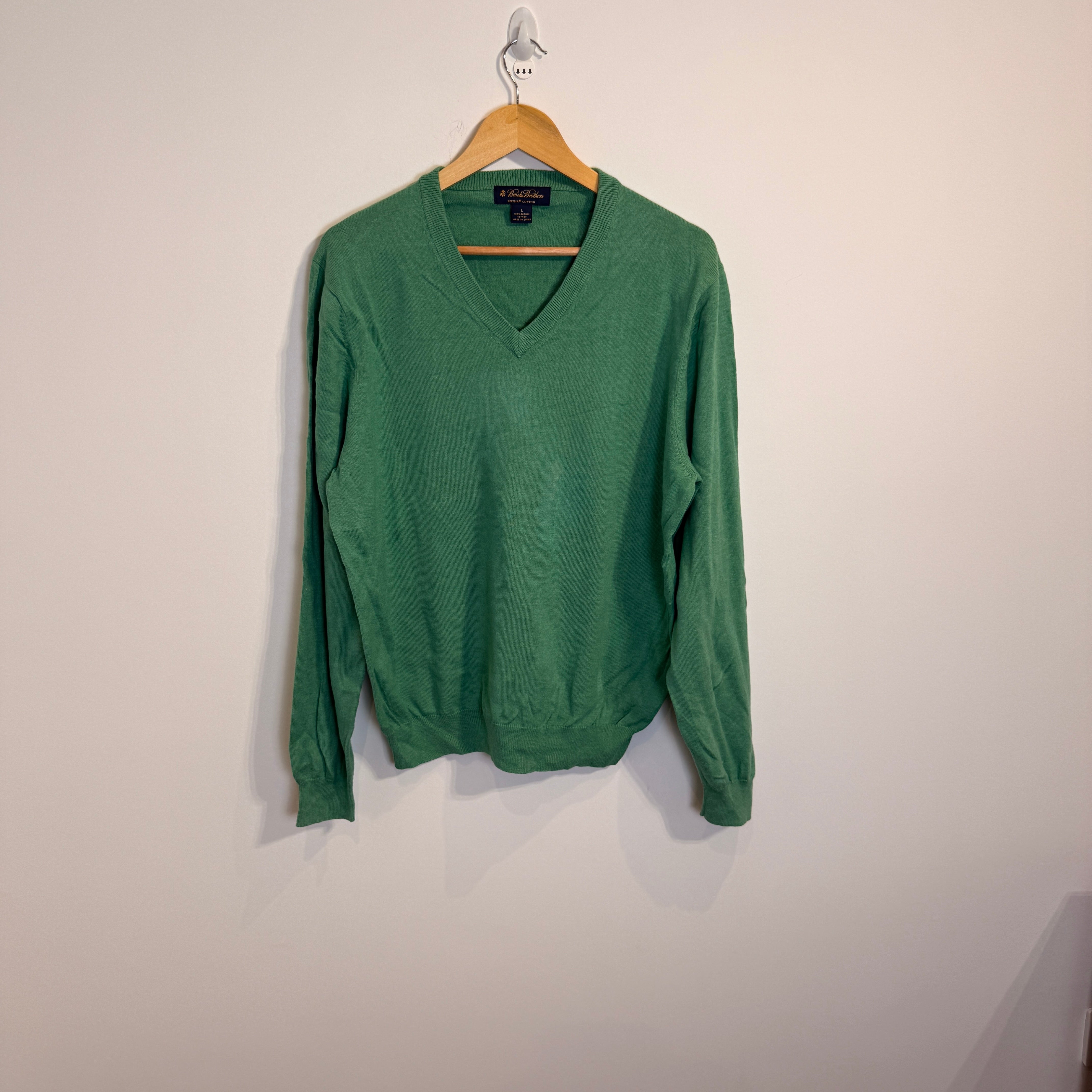 Brooks Brothers Men’s V-Neck Jumper – P648