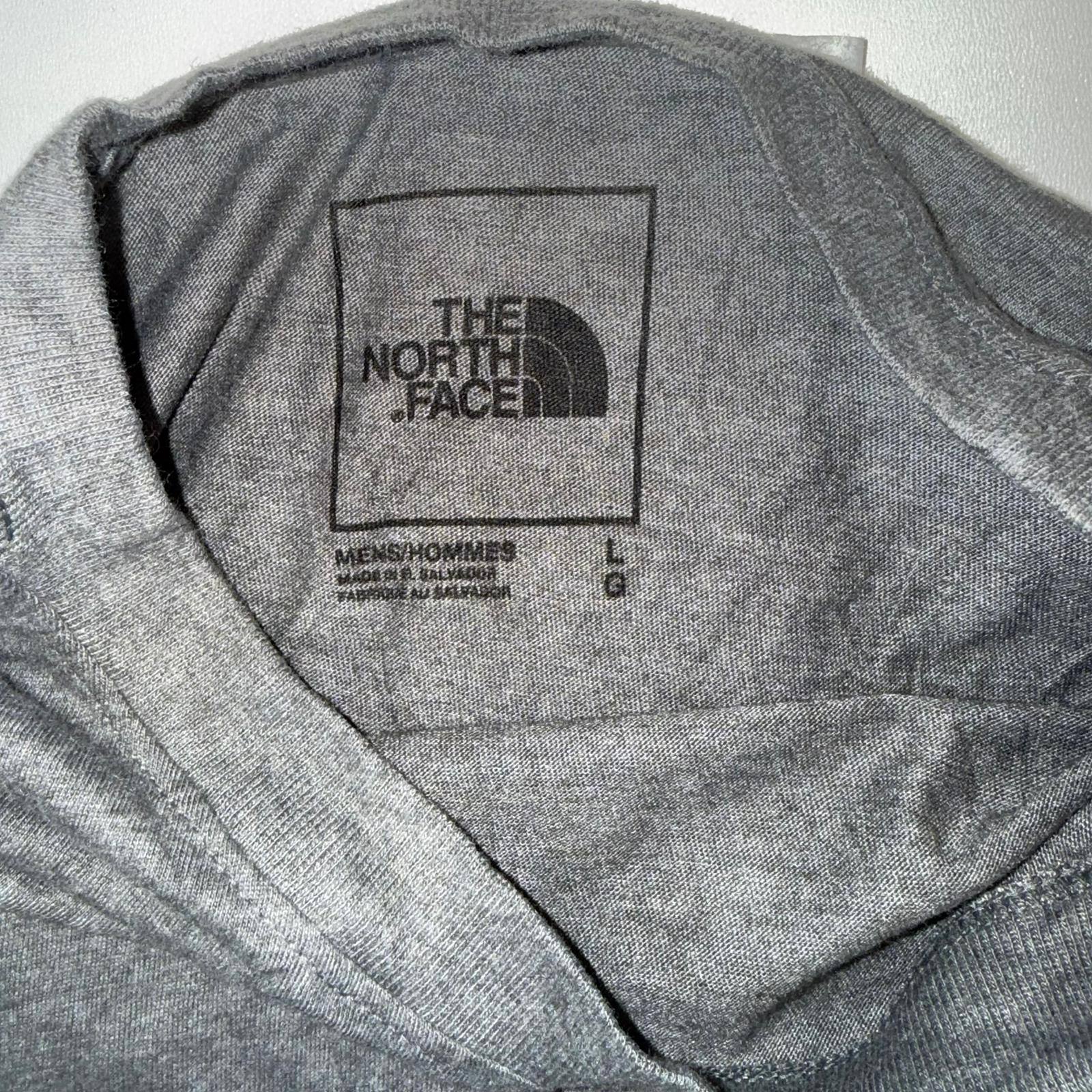 The North Face Camo Box Logo Grey T-Shirt L