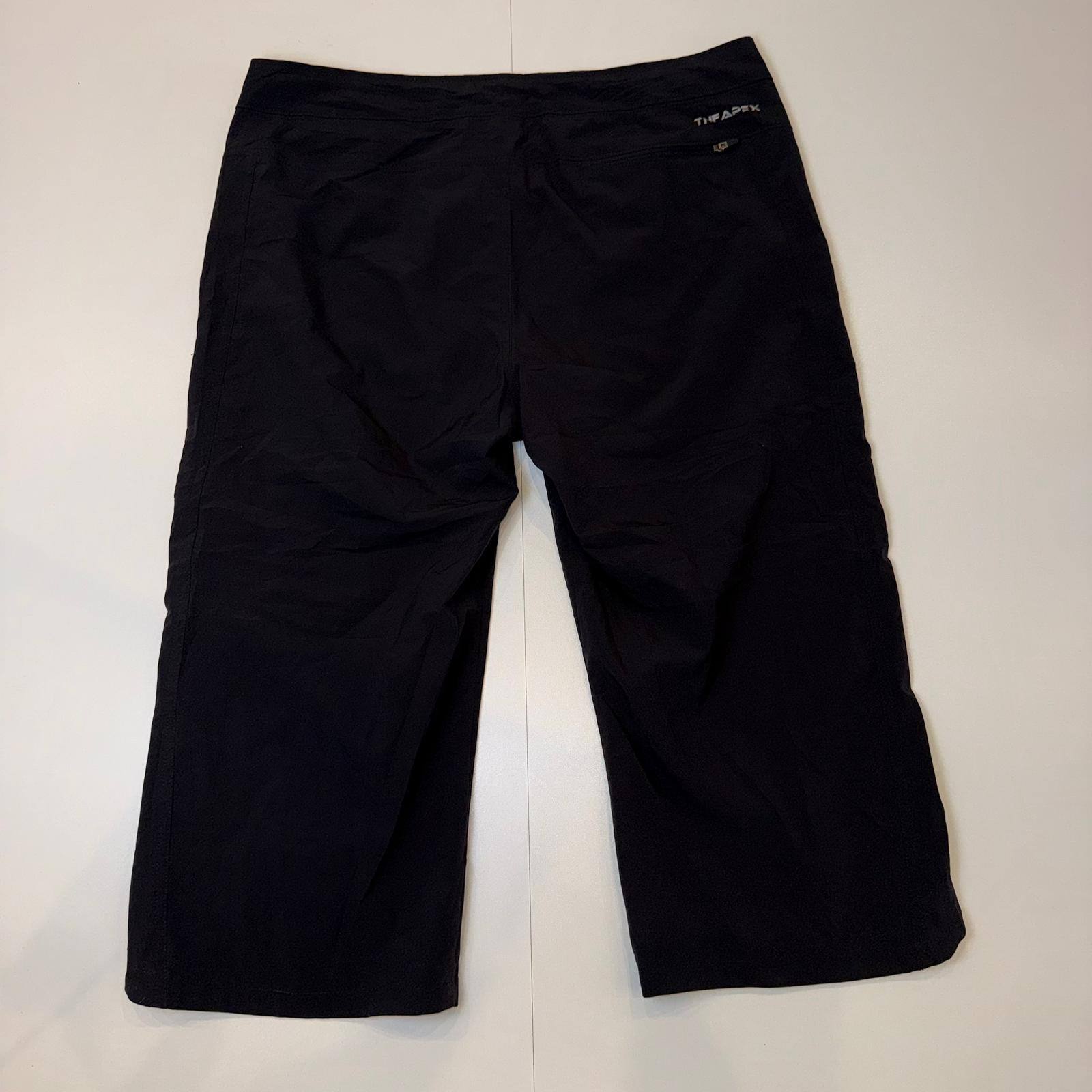 The North Face TNF Apex Women's Black Cropped Pants Size 14