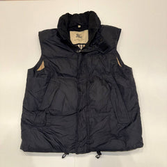 Burberry black padded vest with fleece collar