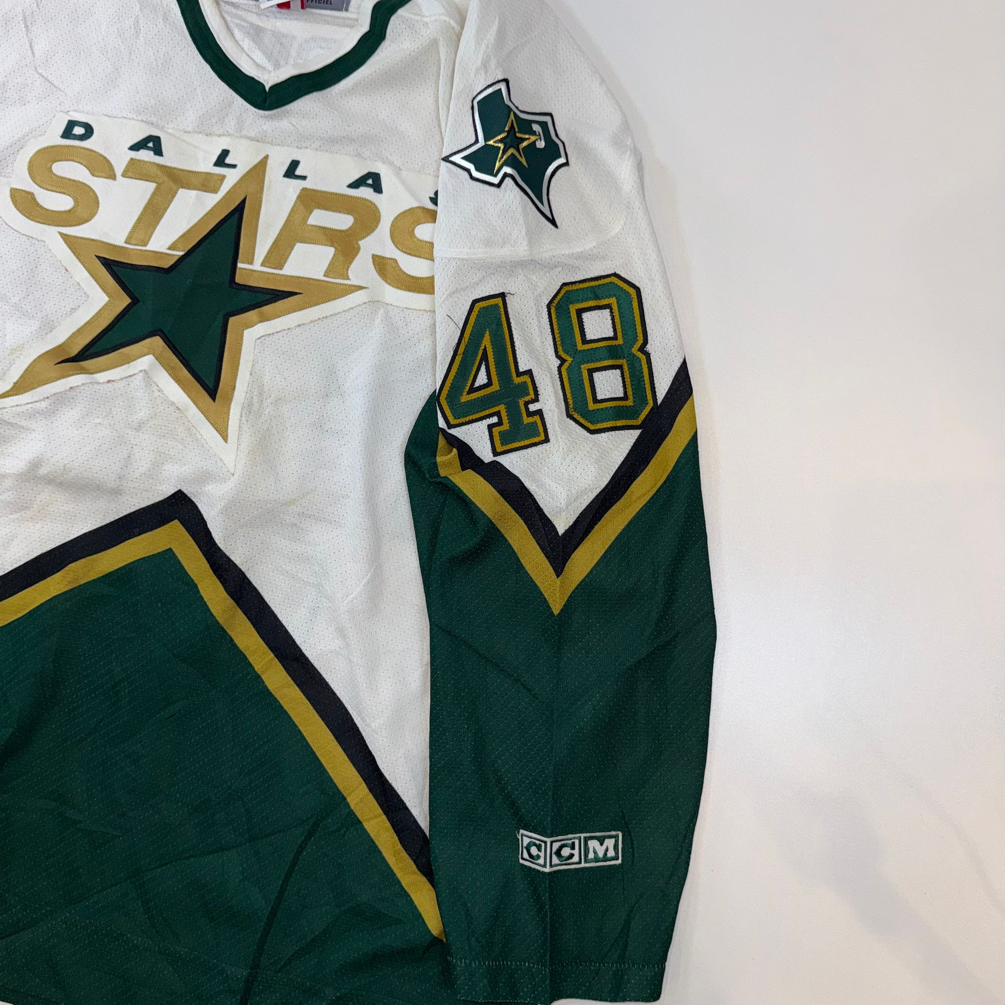 Vintage CCM Dallas Stars Steve Young #48 Autographed Jersey (Adult Large, Made in Canada)