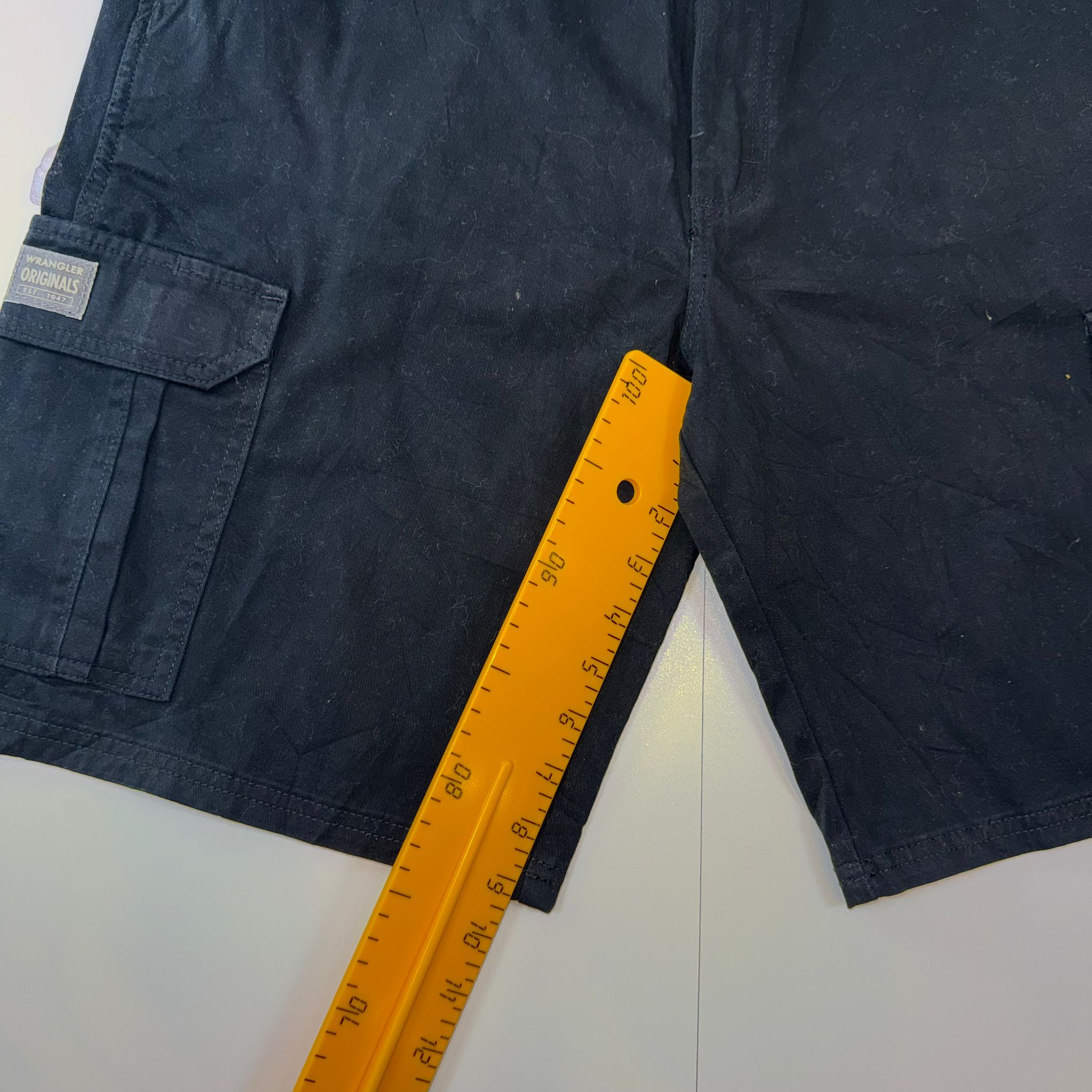 Wrangler Originals Cargo Shorts Black Mens W34 Utility Workwear Combat Shorts
