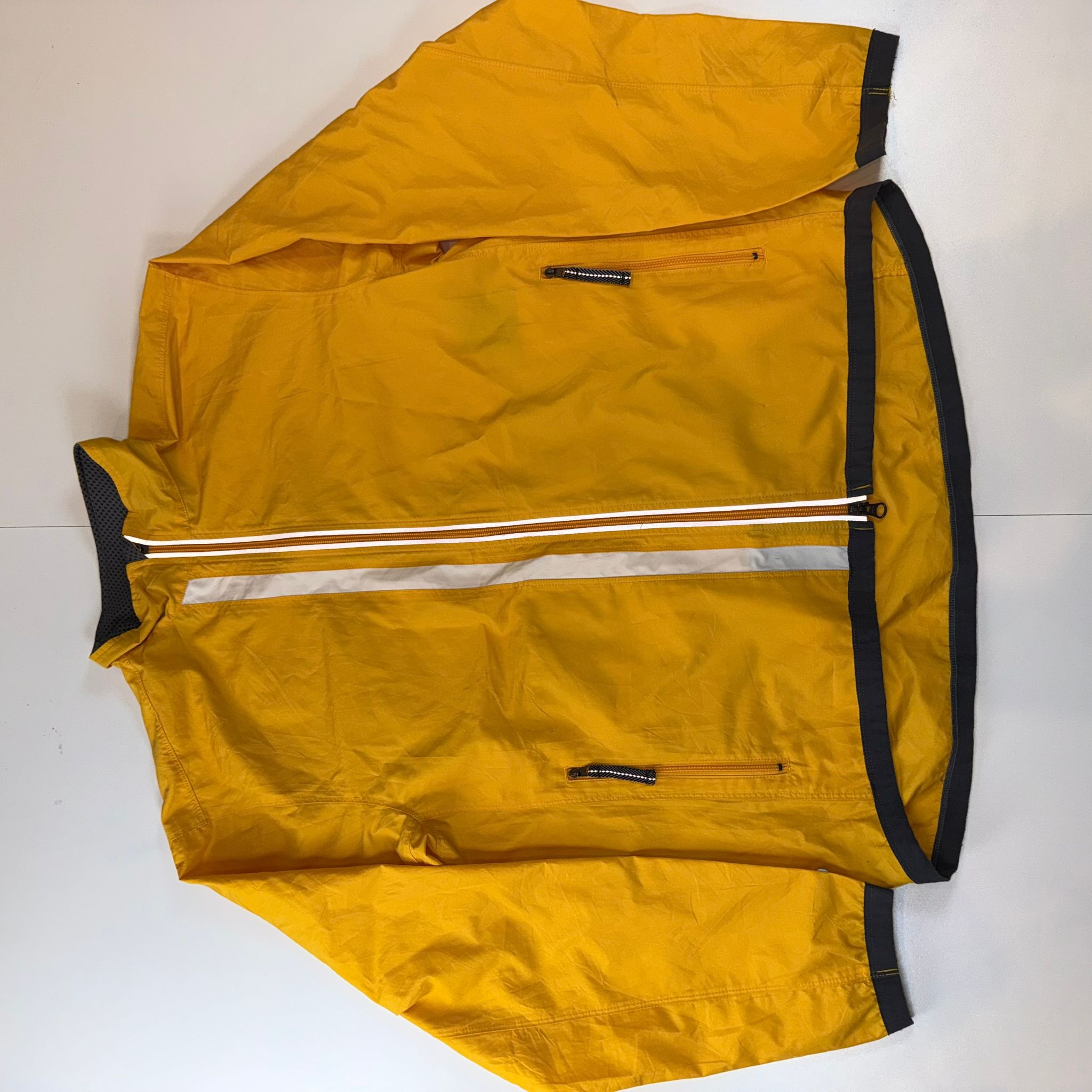 Vintage Nike Clima-Fit Lightweight Jacket – Yellow – Men’s Medium