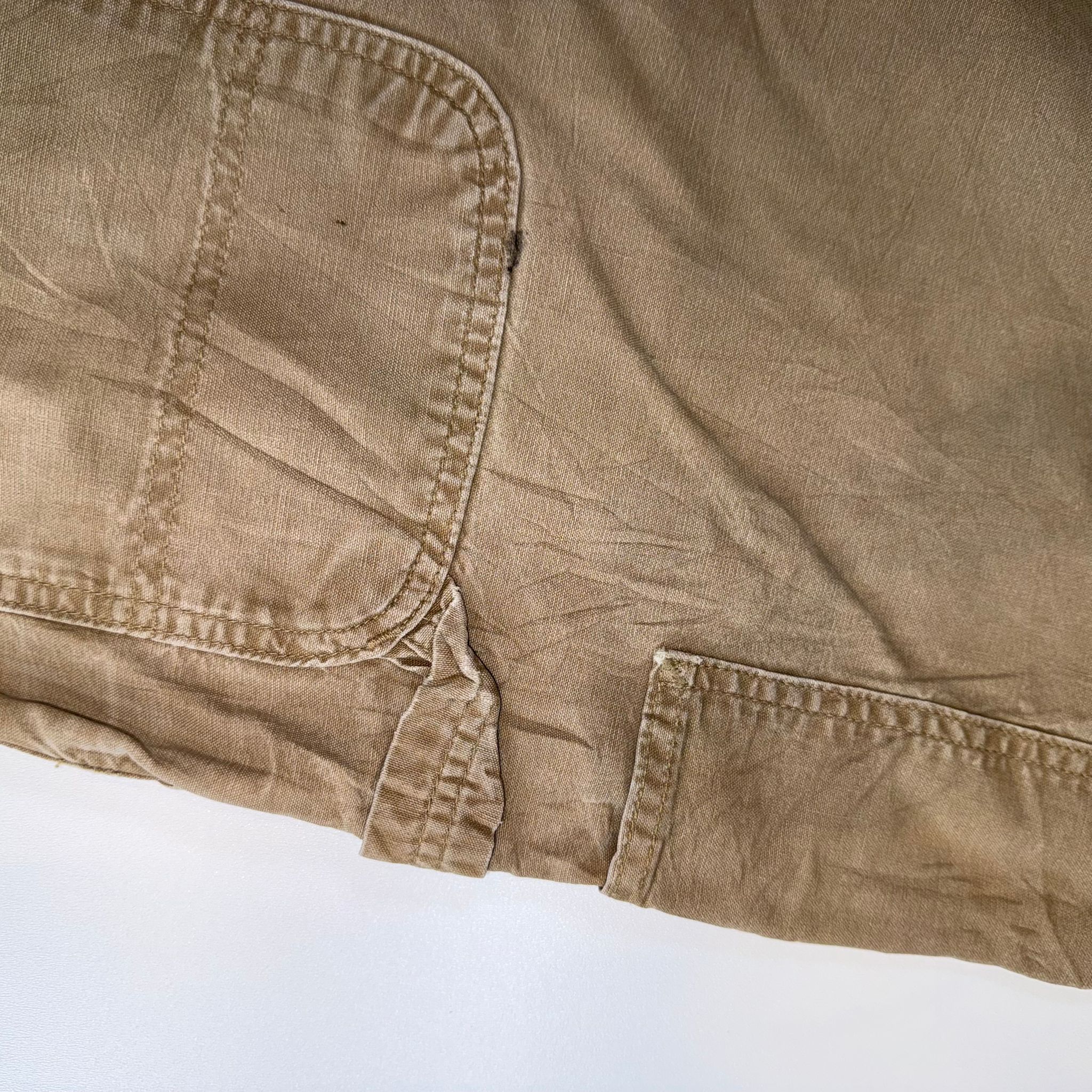Vintage Carhartt Cargo Shorts Beige Relaxed Fit Utility Workwear Men’s W40